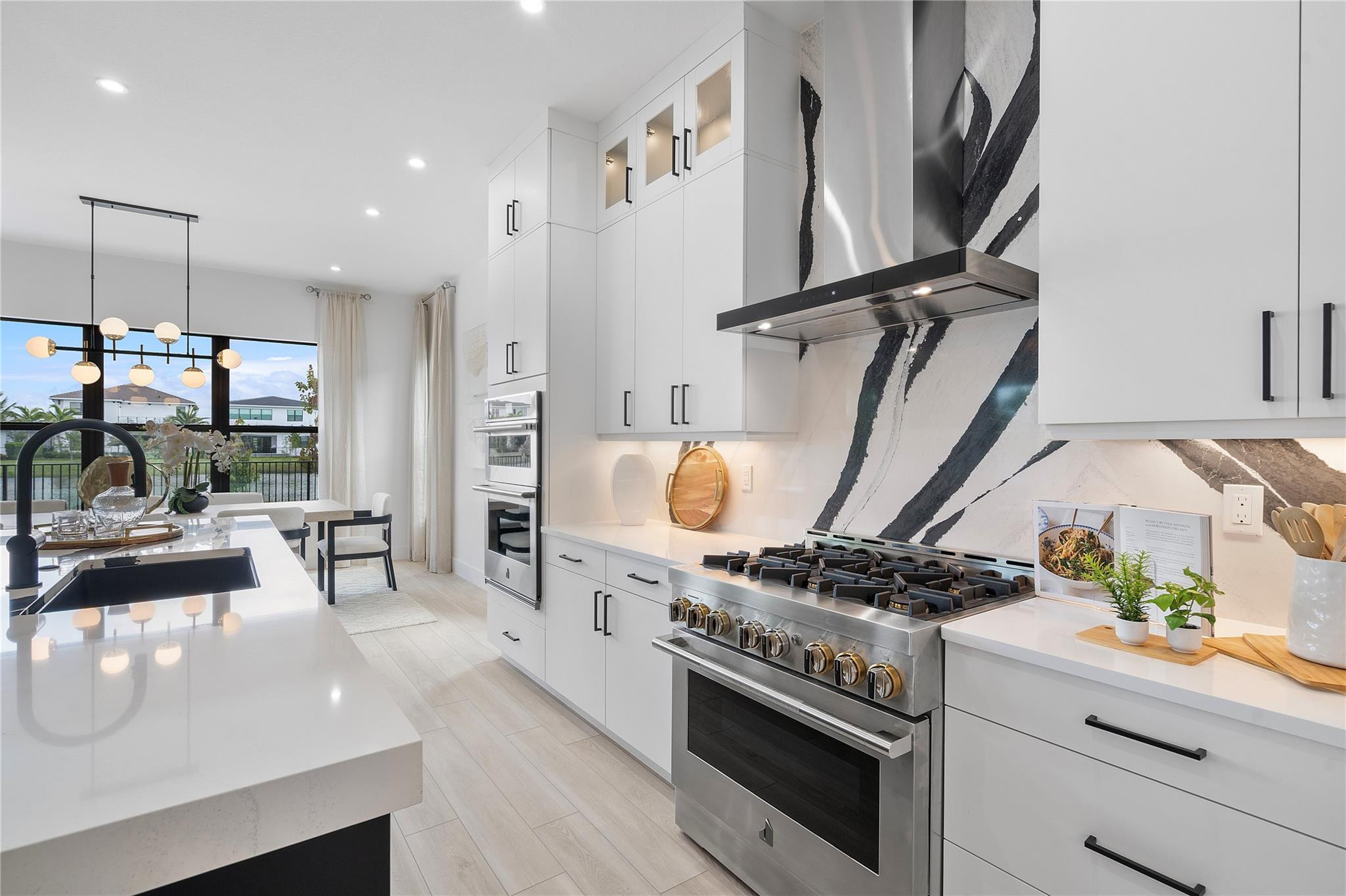 12482 Solana Bay Circle