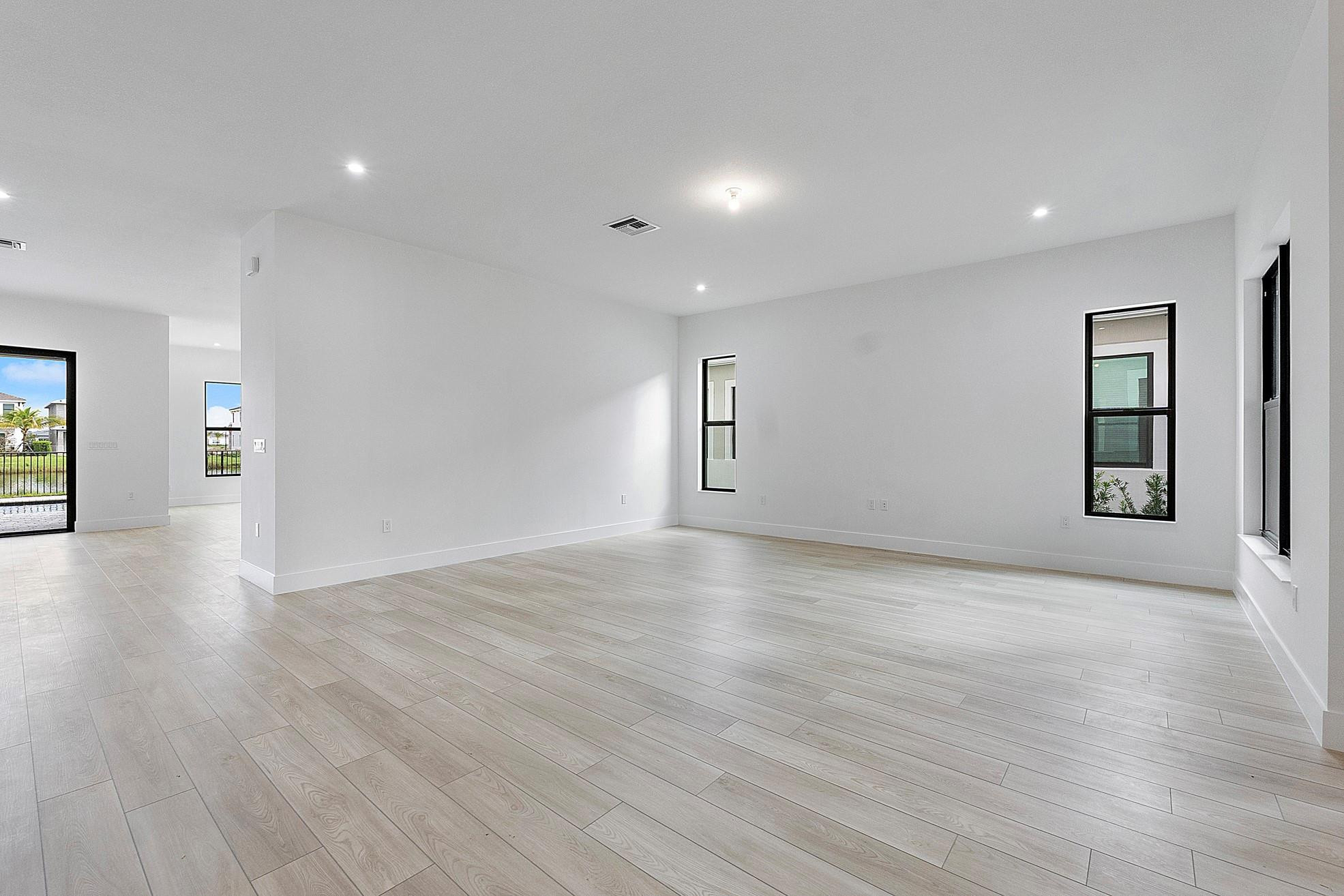 12482 Solana Bay Circle