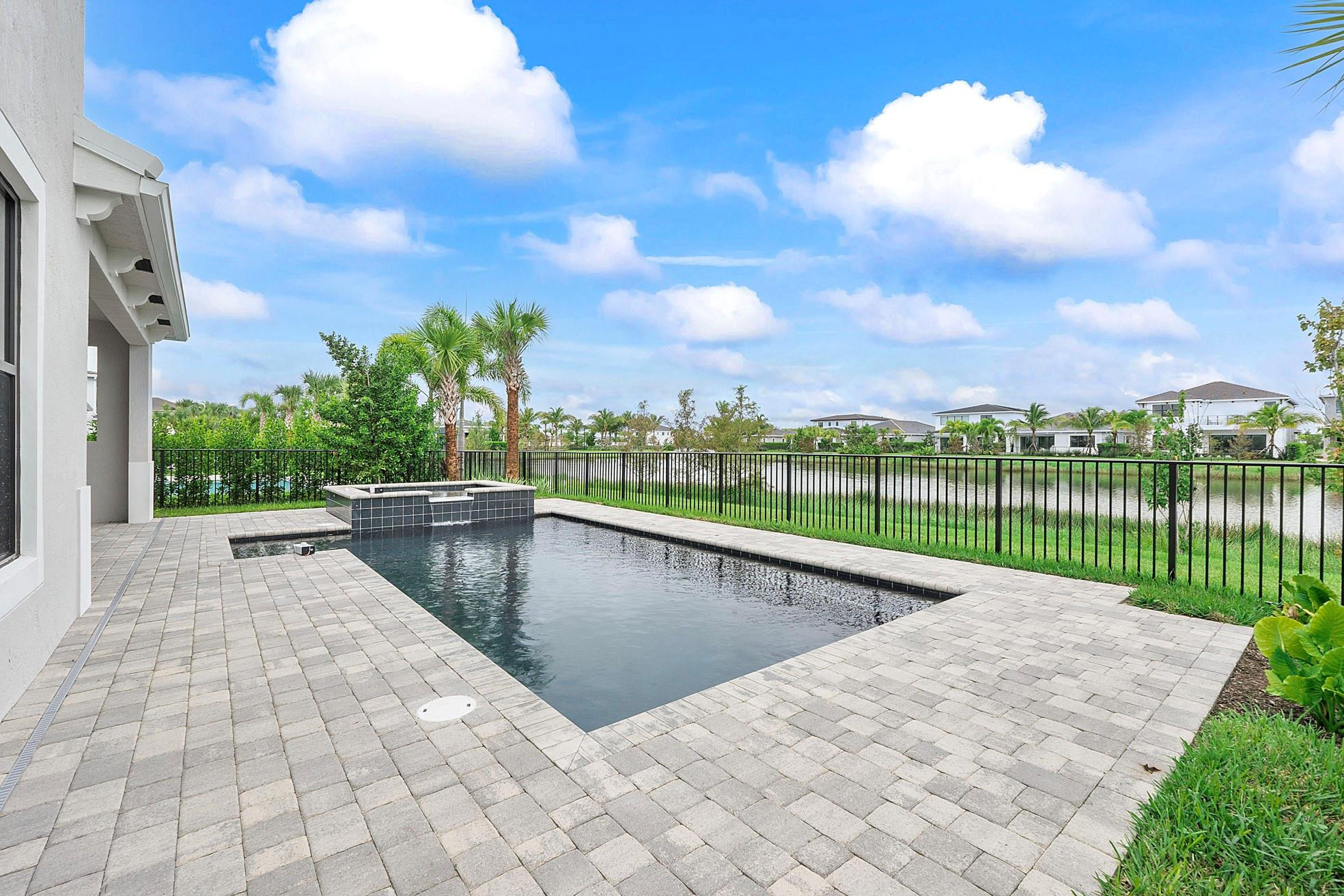 12482 Solana Bay Circle