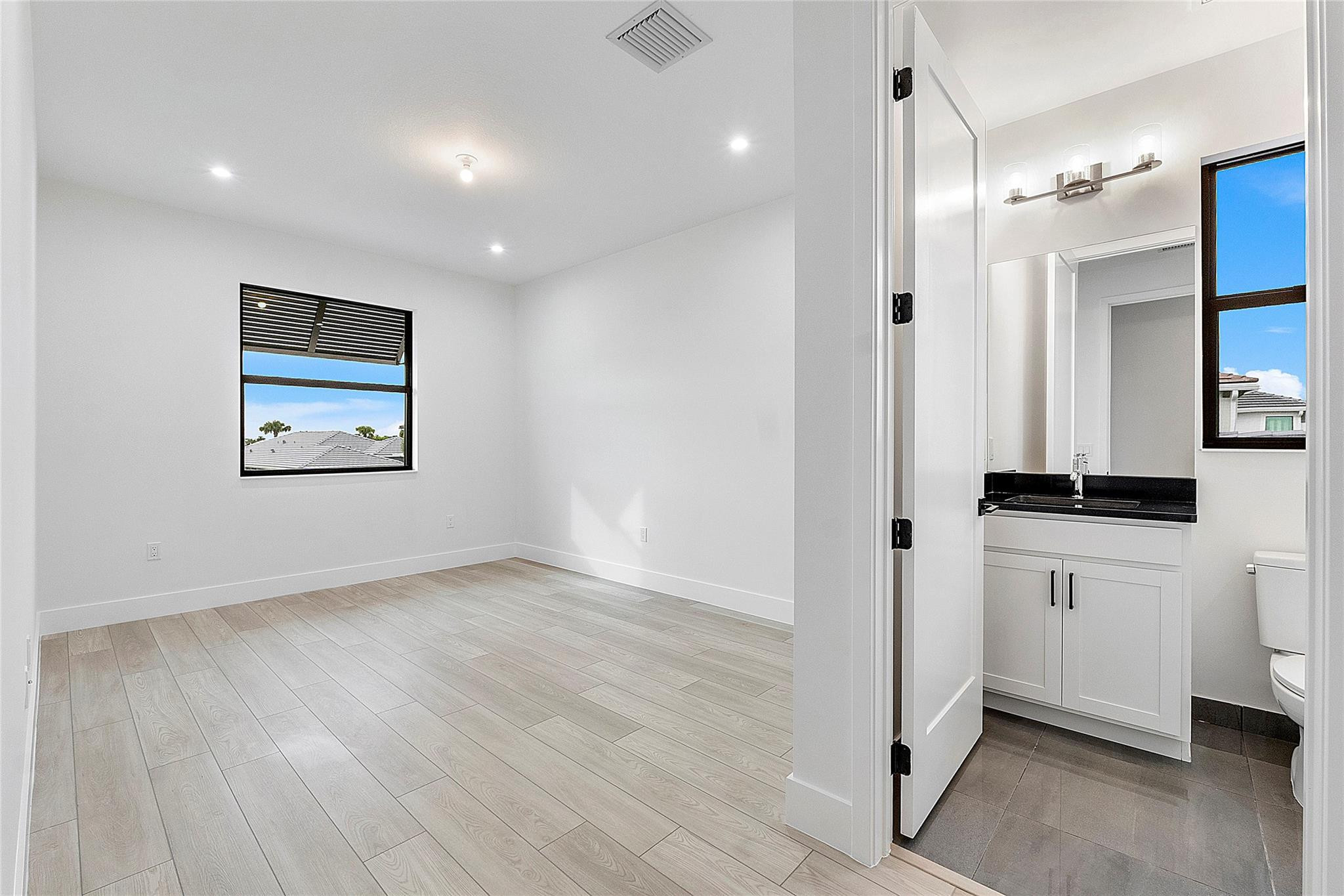 12482 Solana Bay Circle