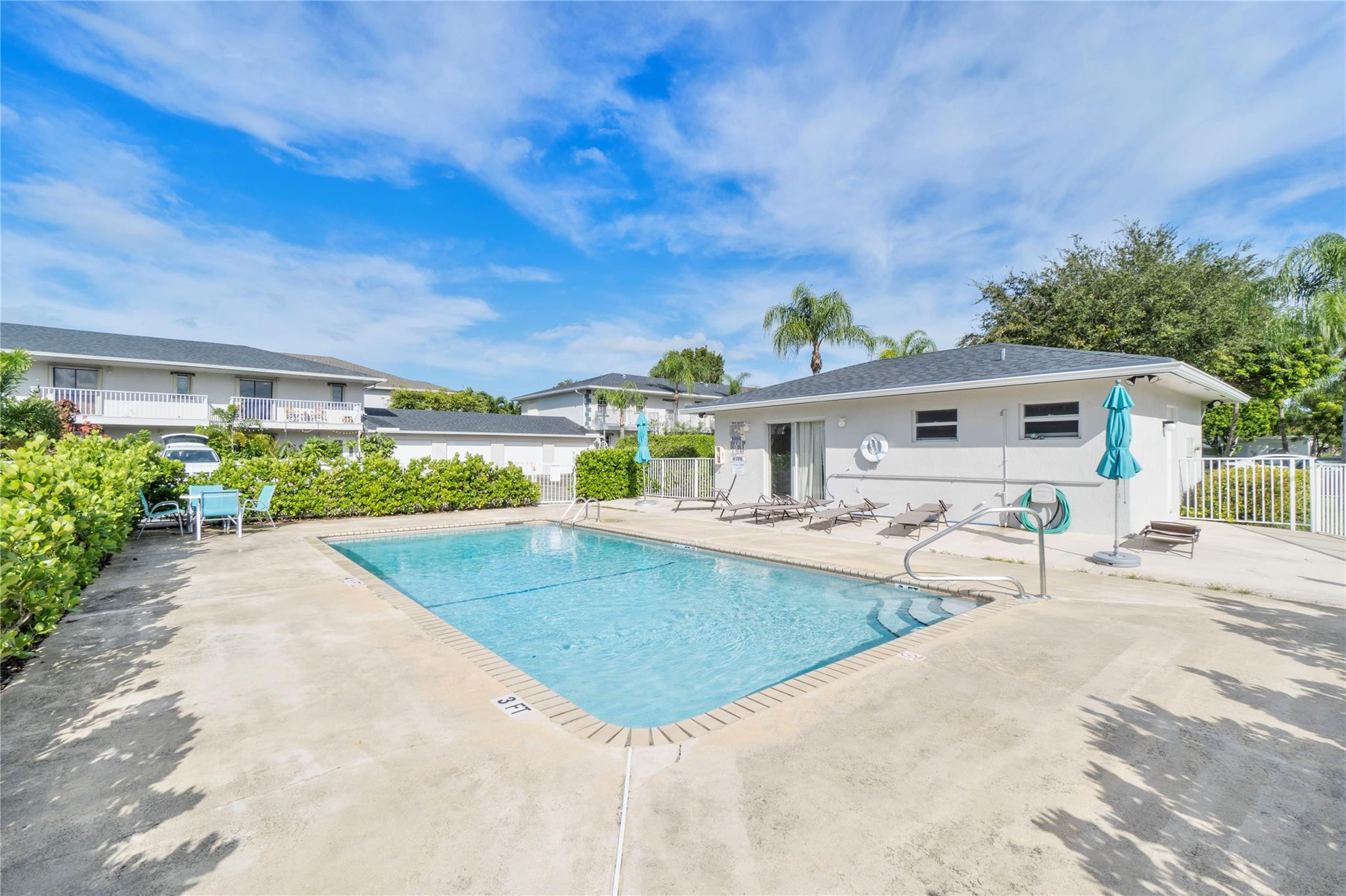 326 W Pine Street 20