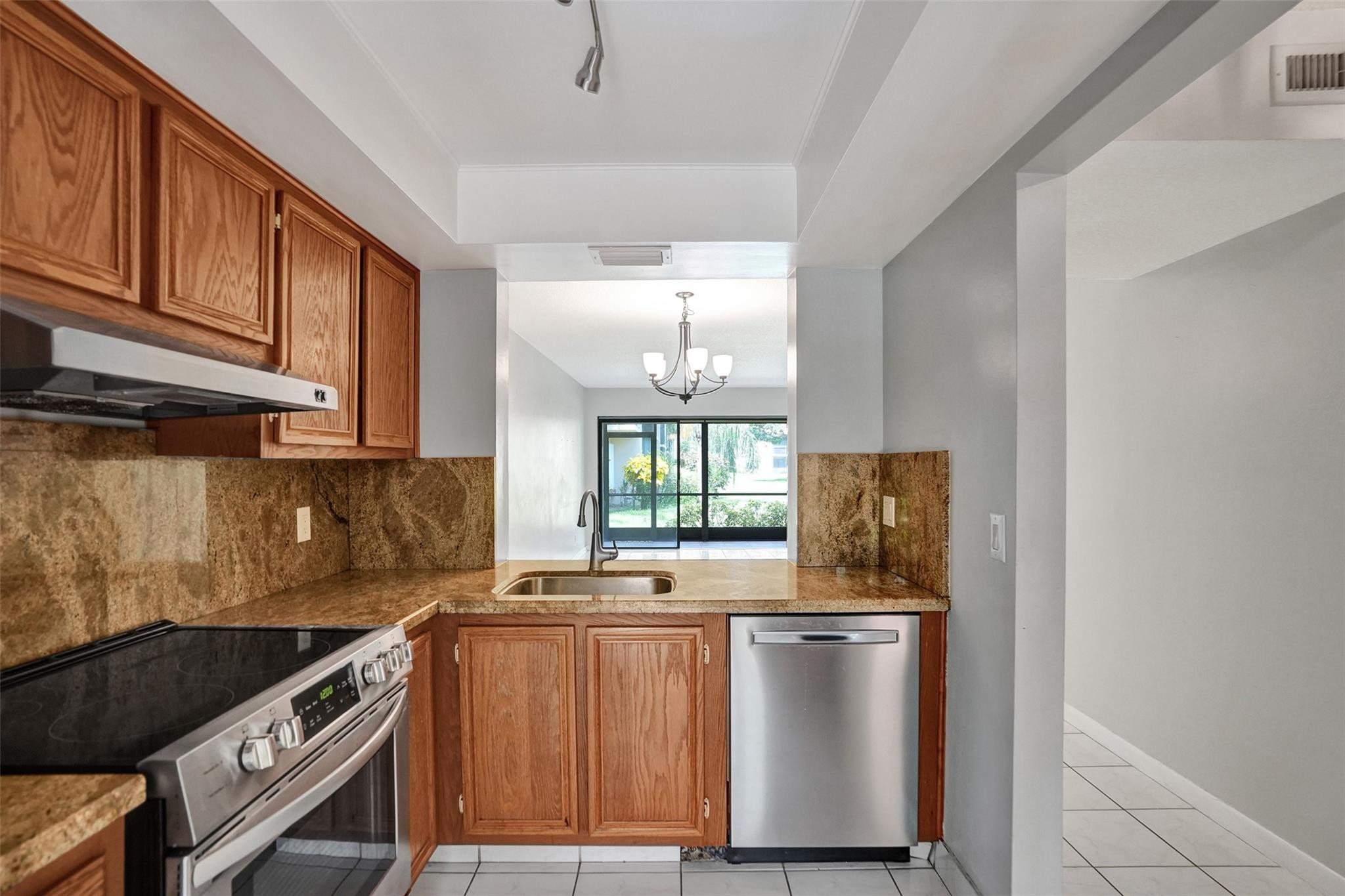 2307 SW 15th Street 3