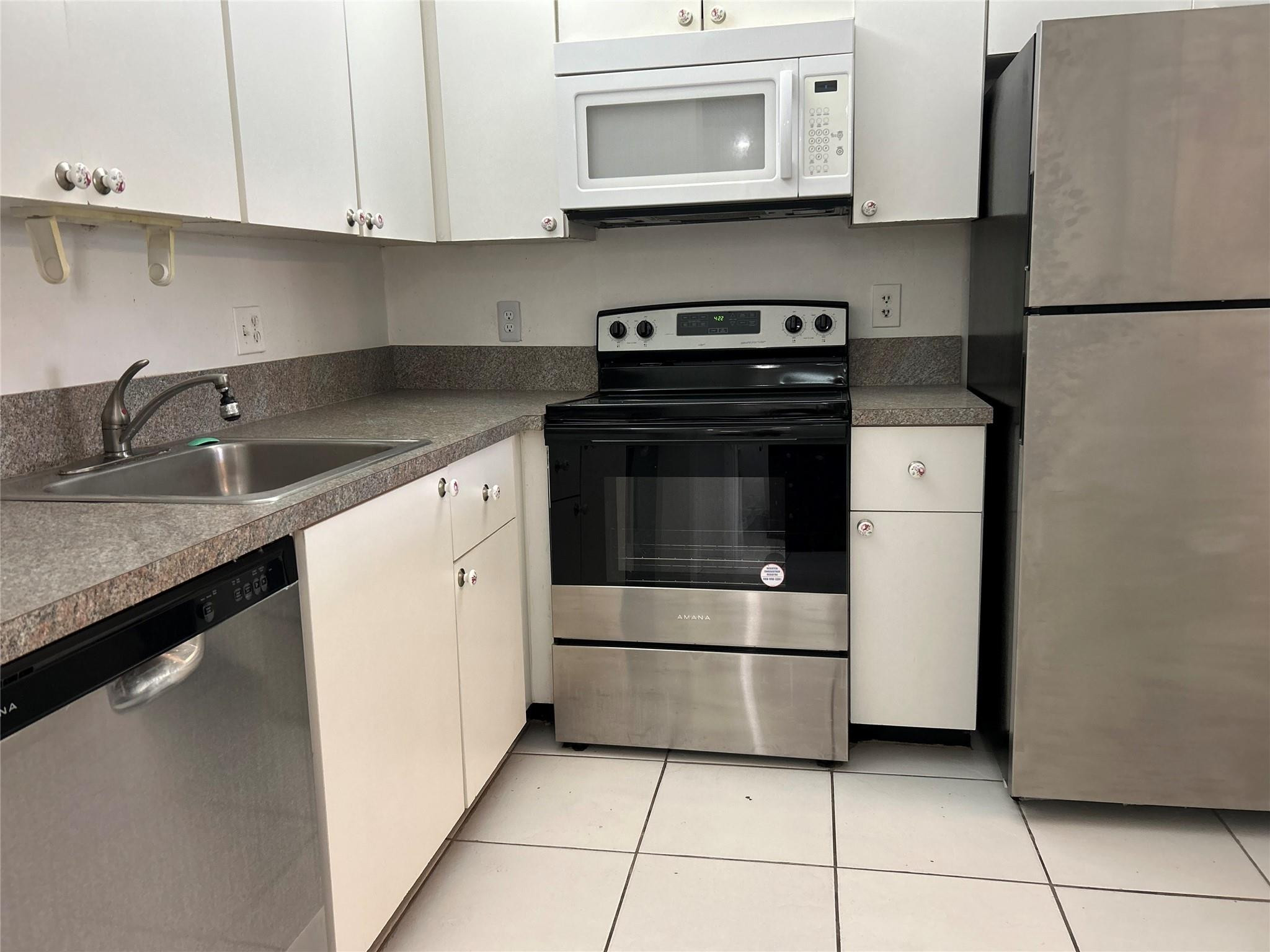 9273 SW 8th Street 320