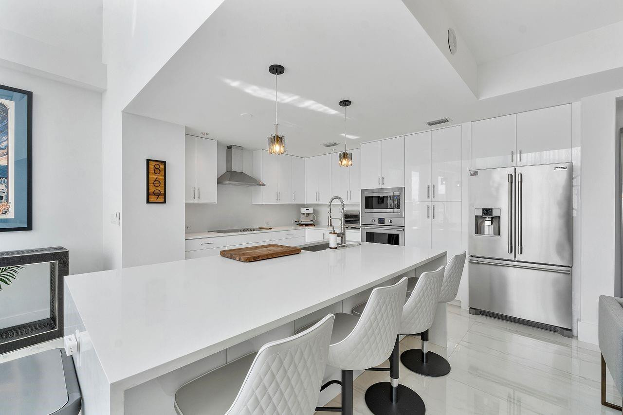 1 N Ocean Boulevard 207