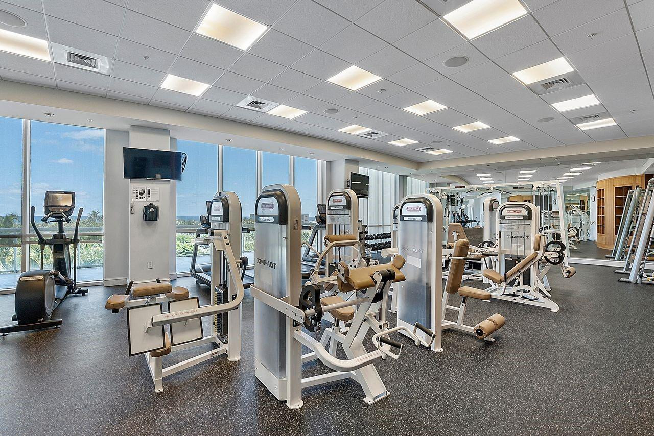1 N Ocean Boulevard 207