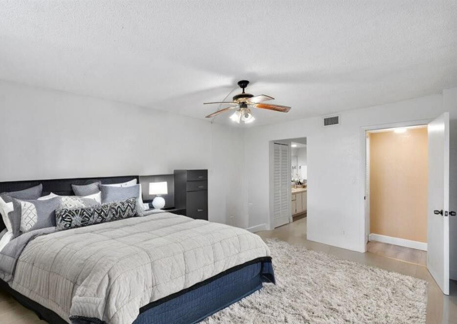 6193 Rock Island Road 418