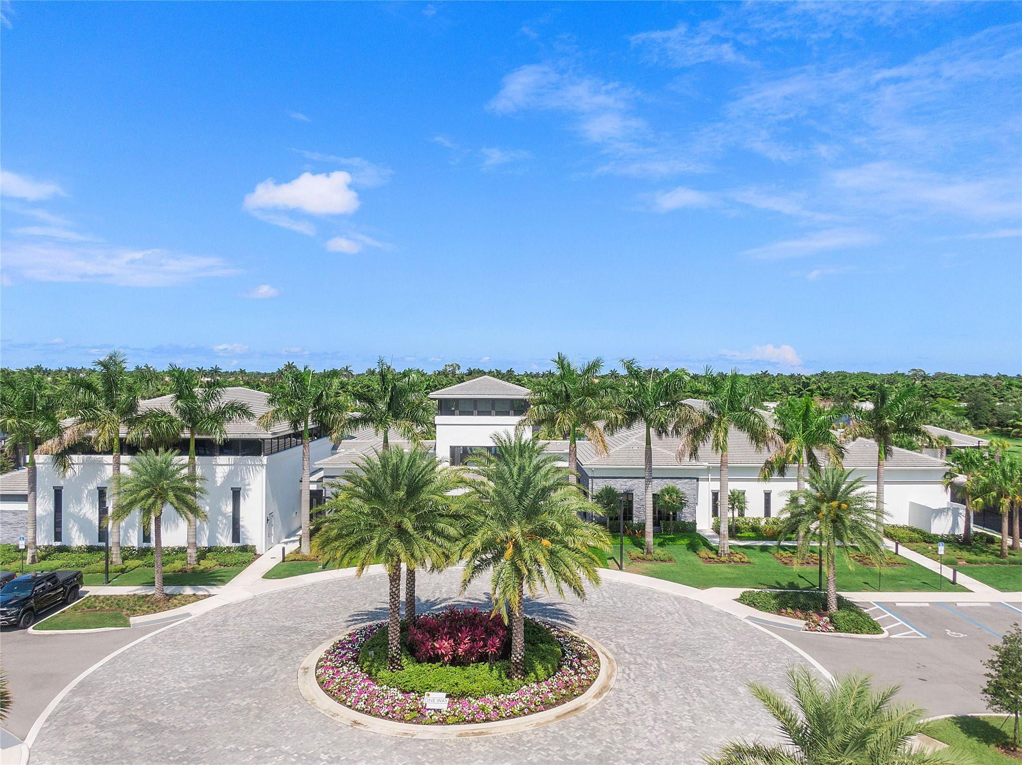 8232 Wildwood Lakes Drive