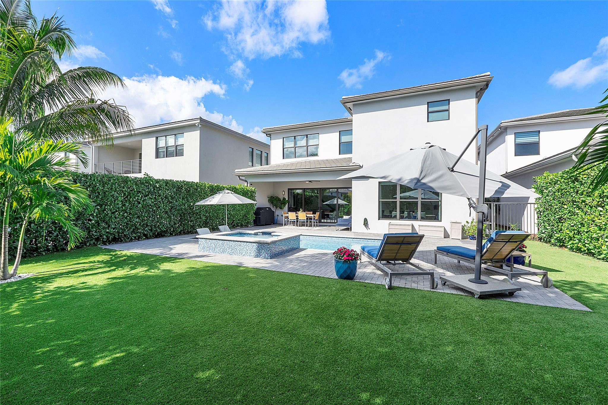 8232 Wildwood Lakes Drive
