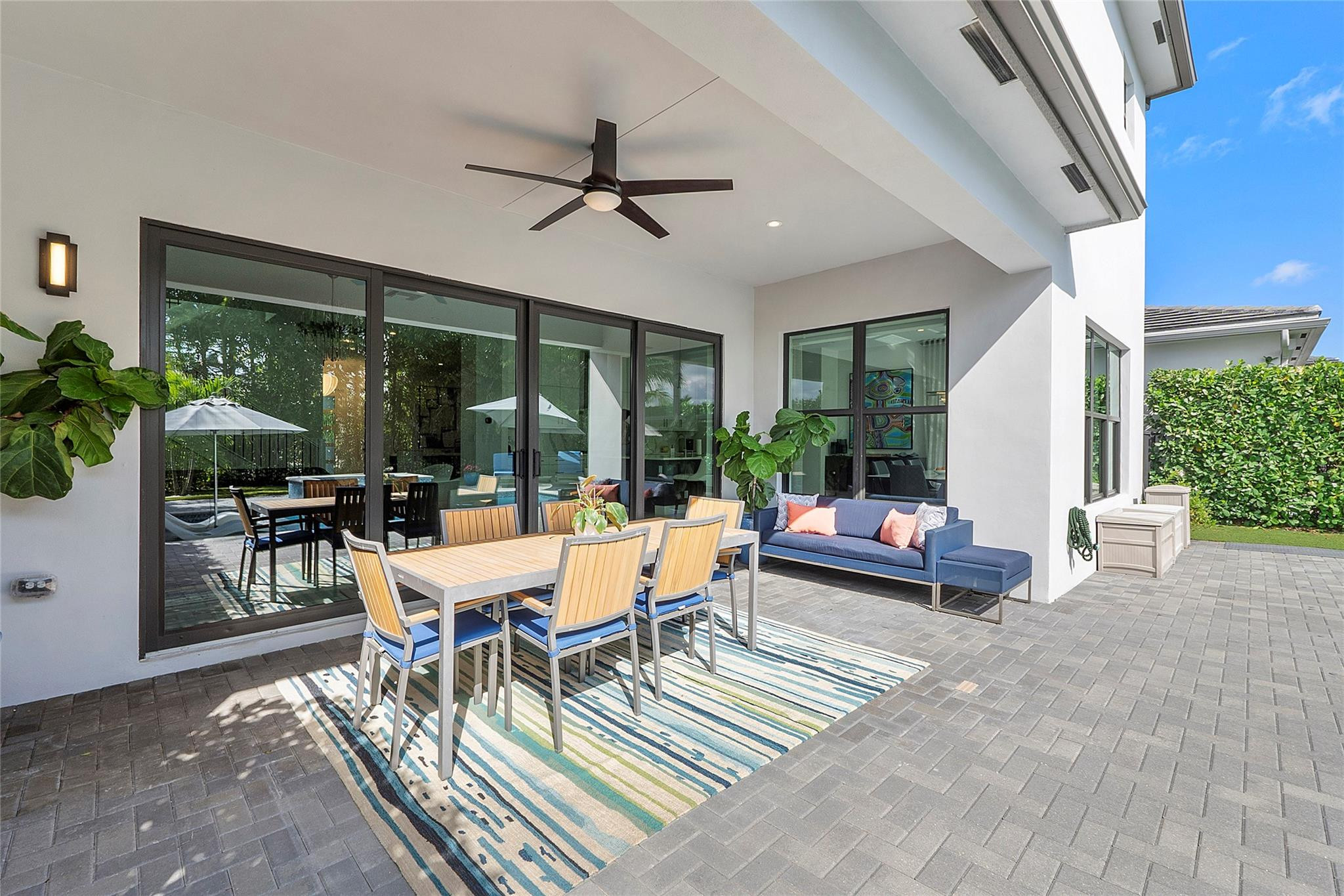 8232 Wildwood Lakes Drive