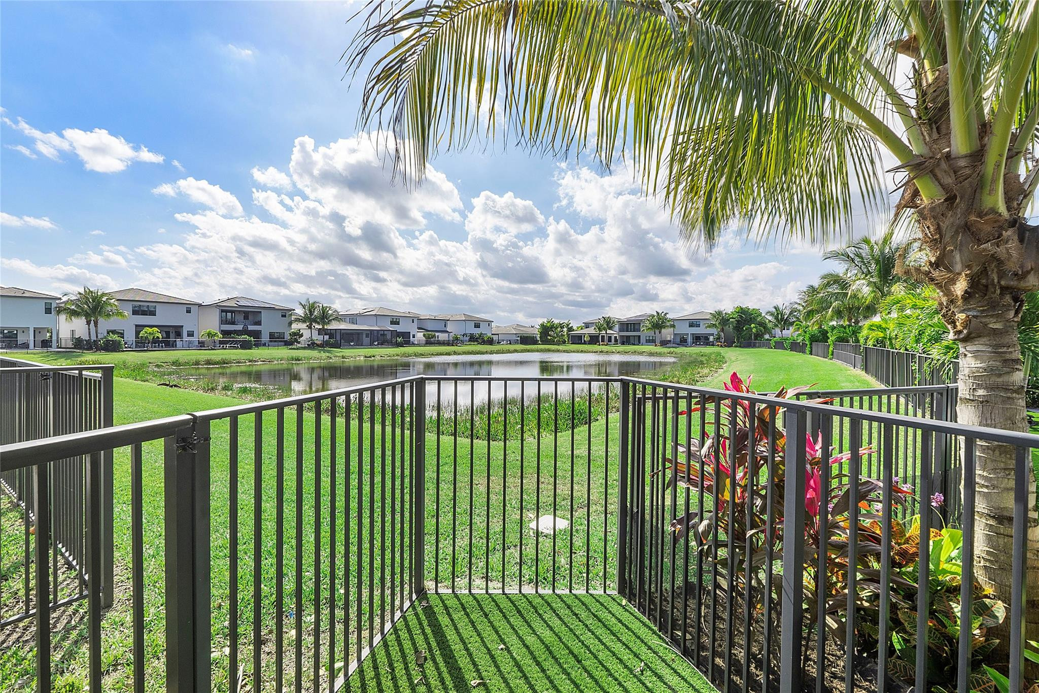 8232 Wildwood Lakes Drive