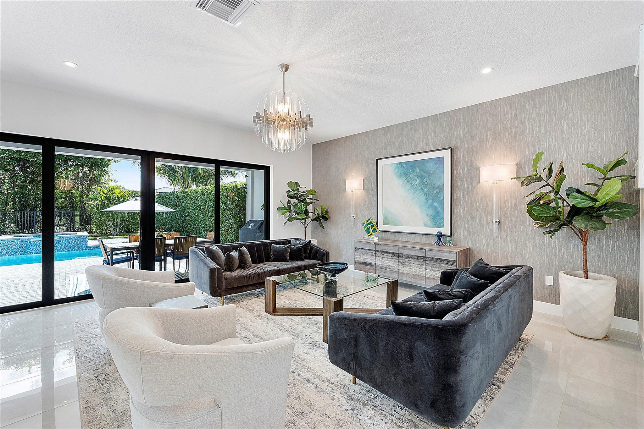 8232 Wildwood Lakes Drive