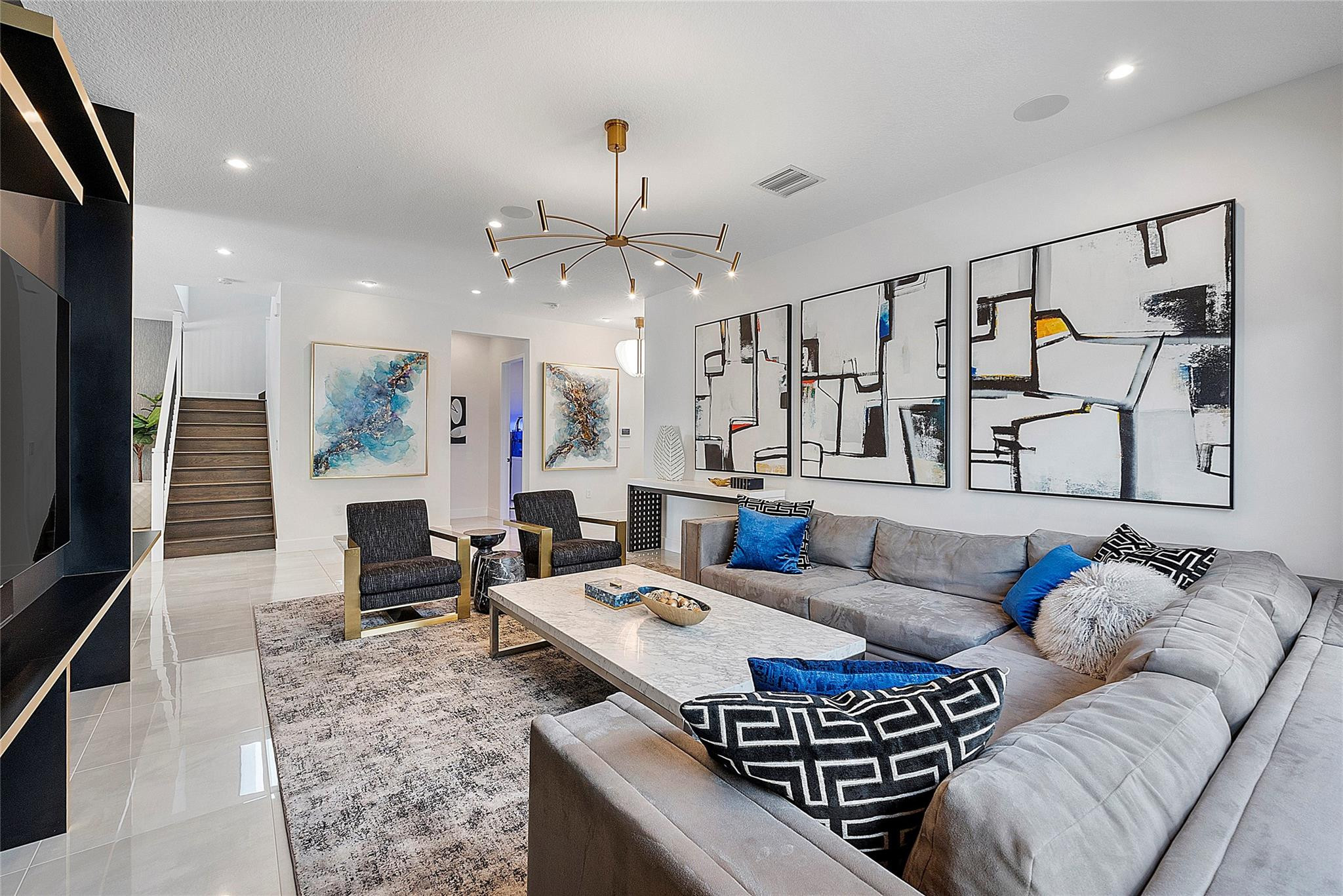 8232 Wildwood Lakes Drive