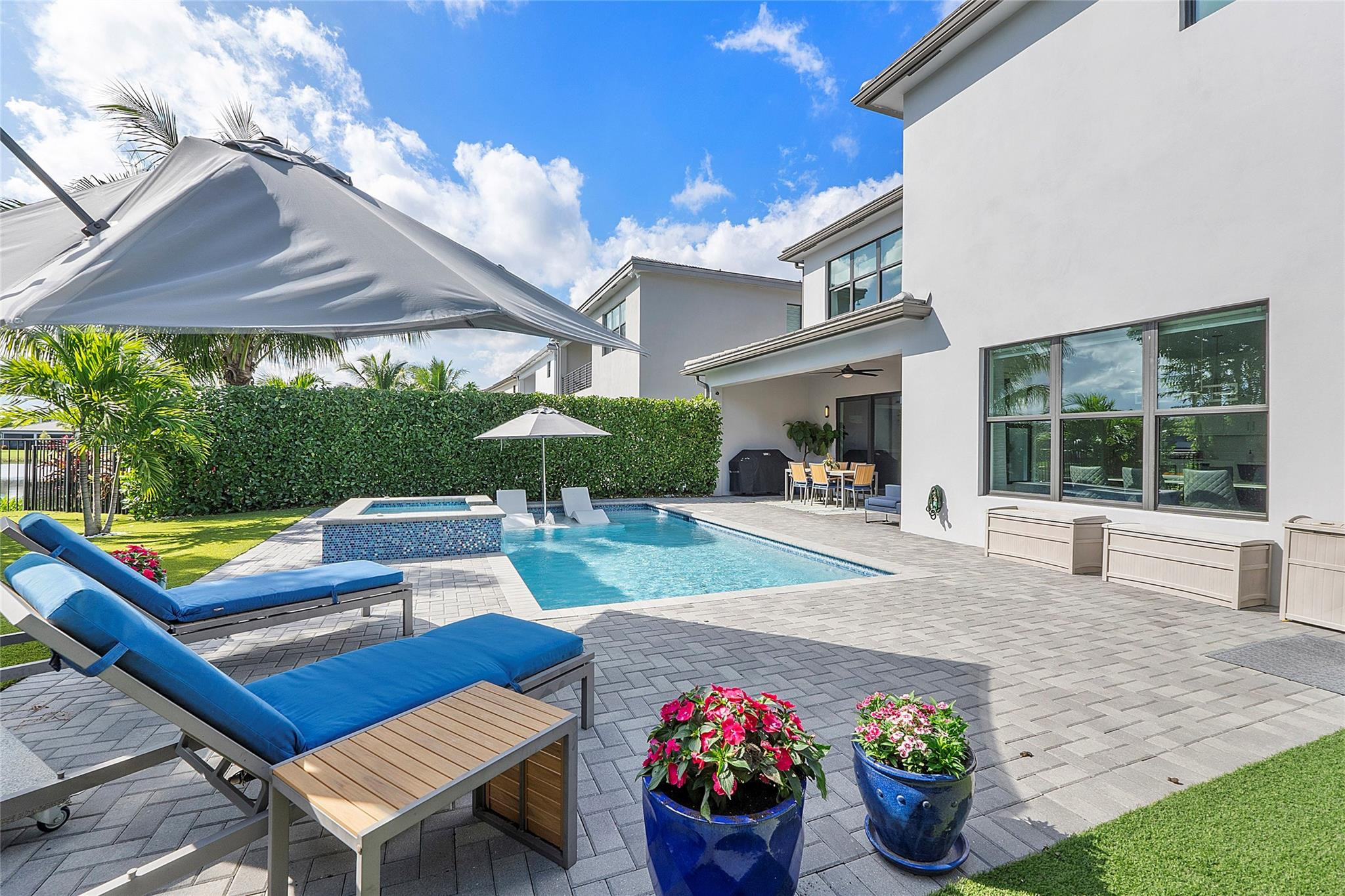 8232 Wildwood Lakes Drive