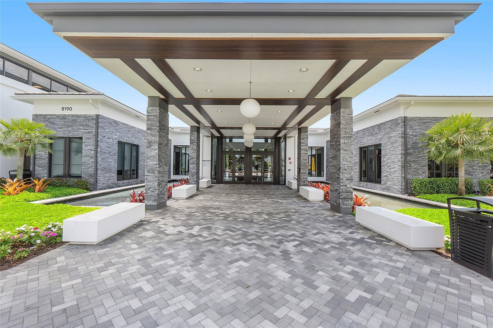 8232 Wildwood Lakes Drive