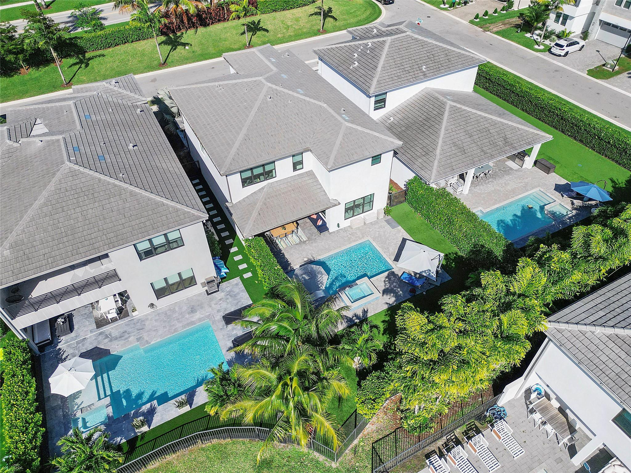 8232 Wildwood Lakes Drive