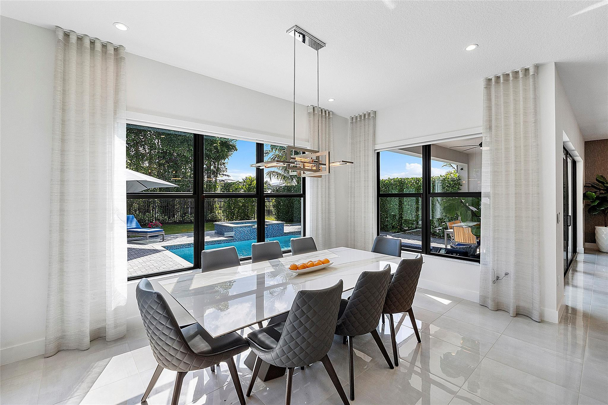 8232 Wildwood Lakes Drive