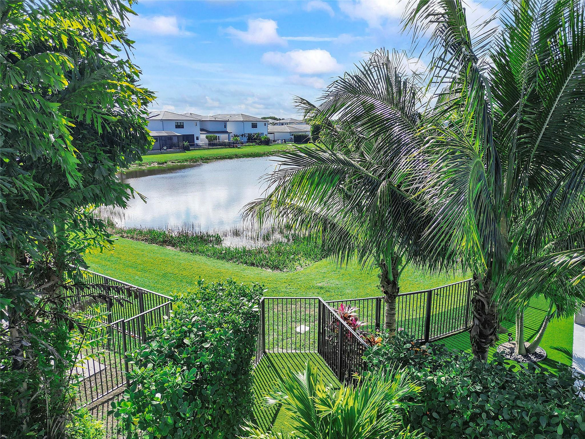 8232 Wildwood Lakes Drive