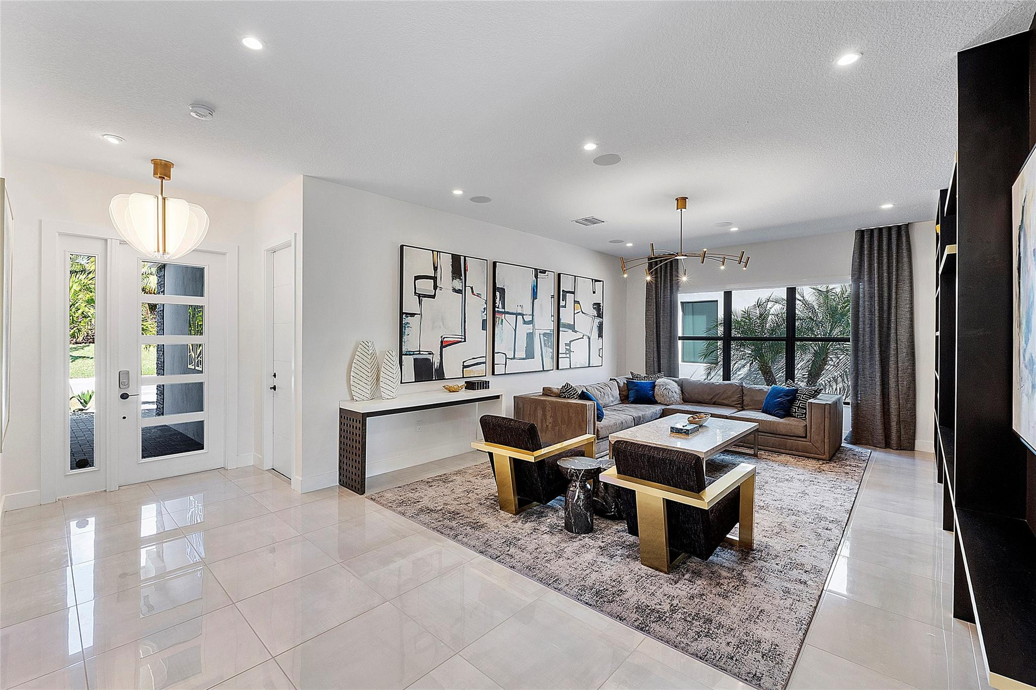 8232 Wildwood Lakes Drive