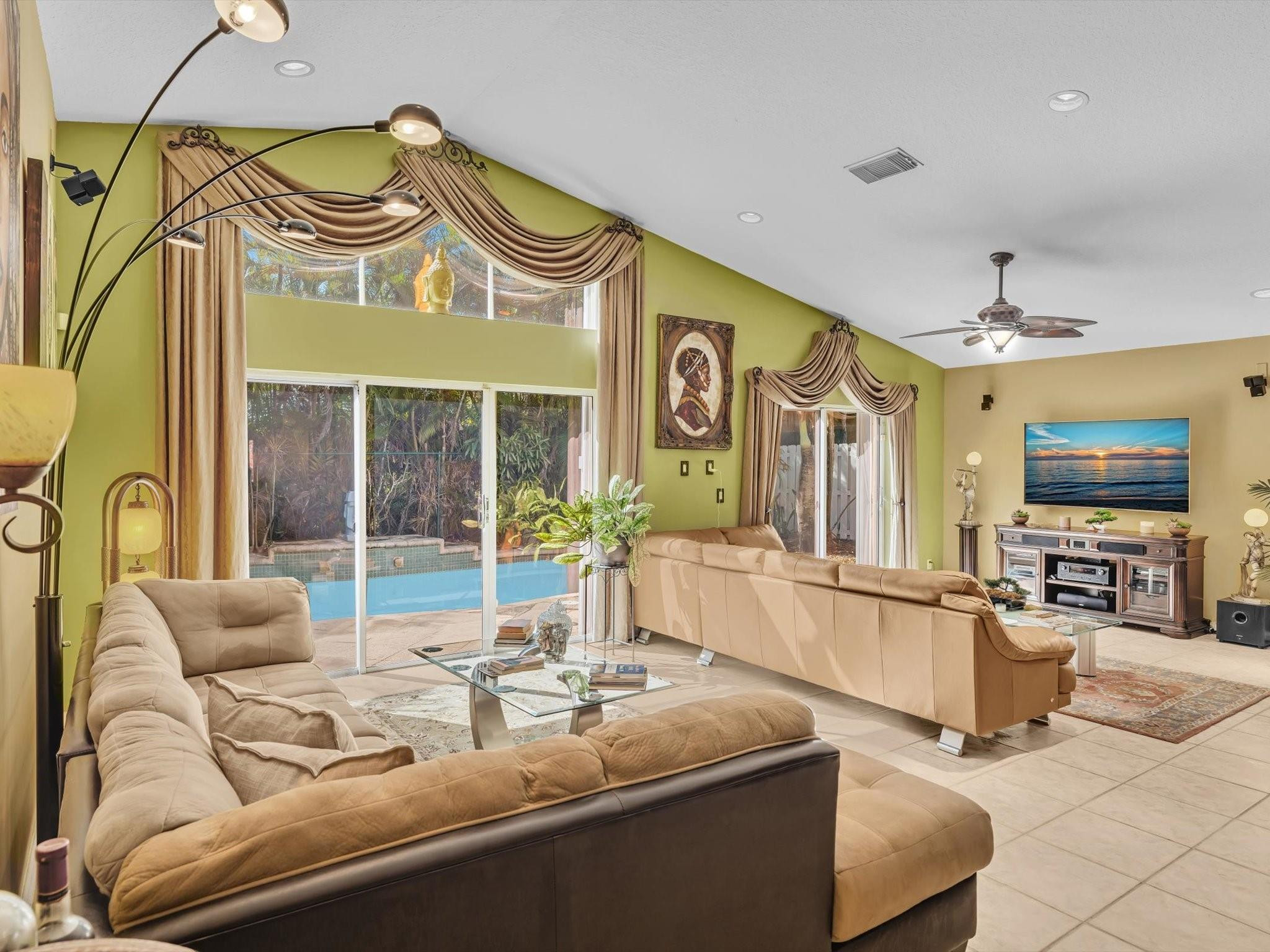 3860 SW 53rd Court