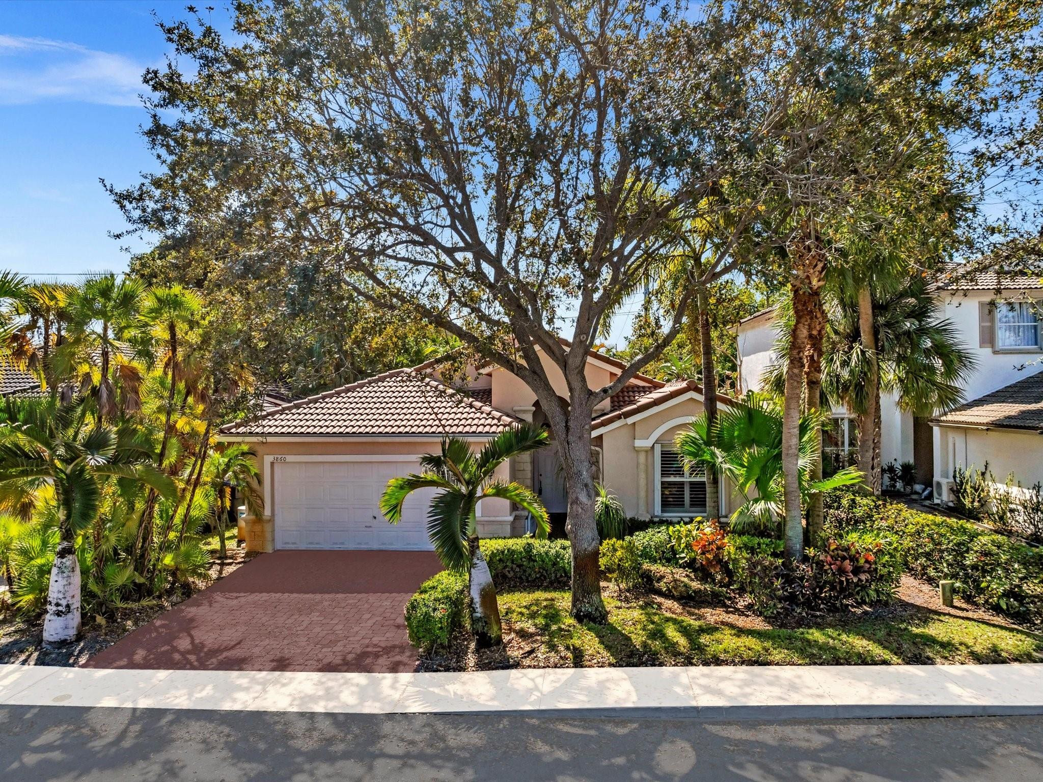 3860 SW 53rd Court
