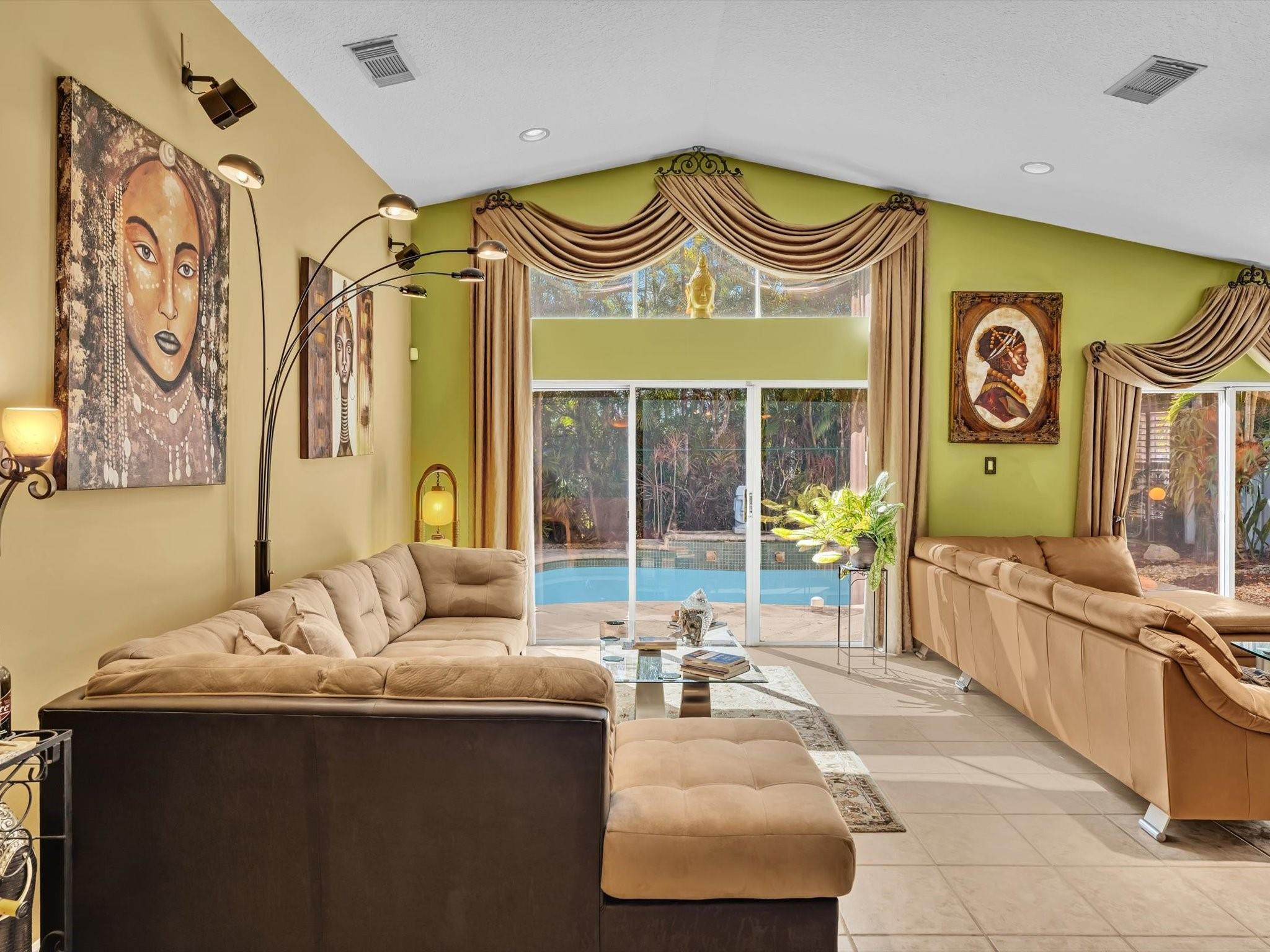 3860 SW 53rd Court