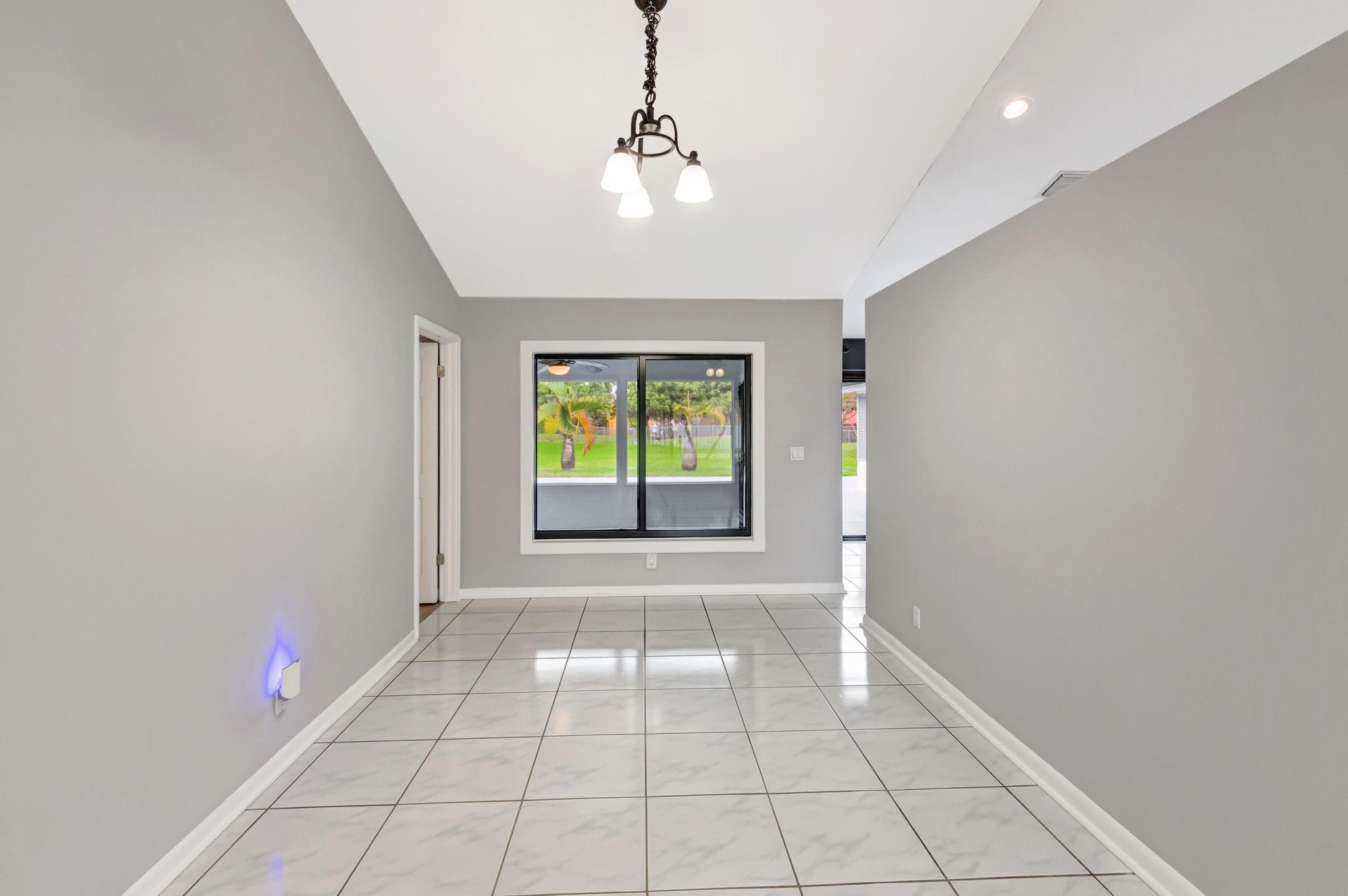 6028 Sunberry Circle