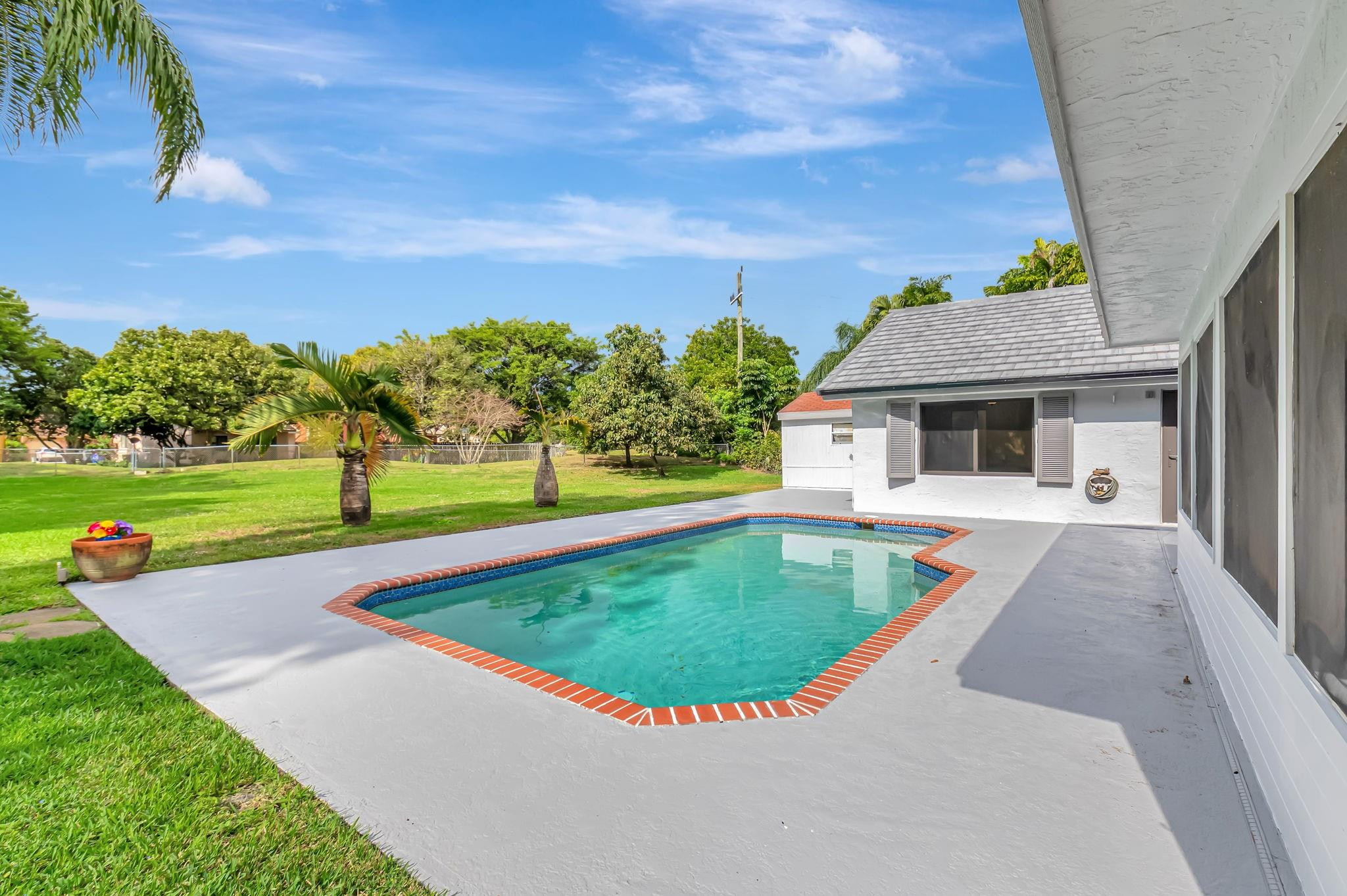 6028 Sunberry Circle