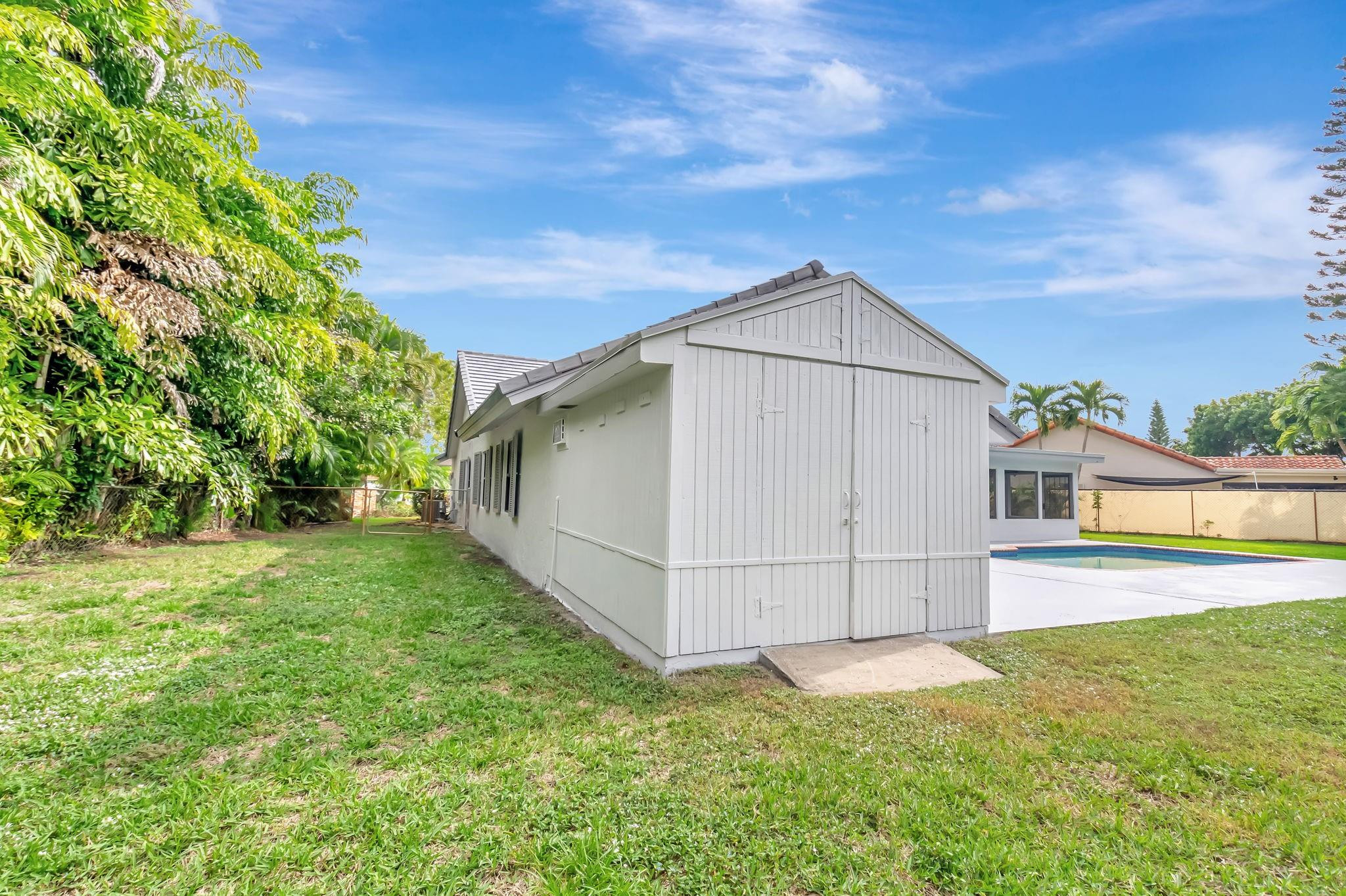 6028 Sunberry Circle