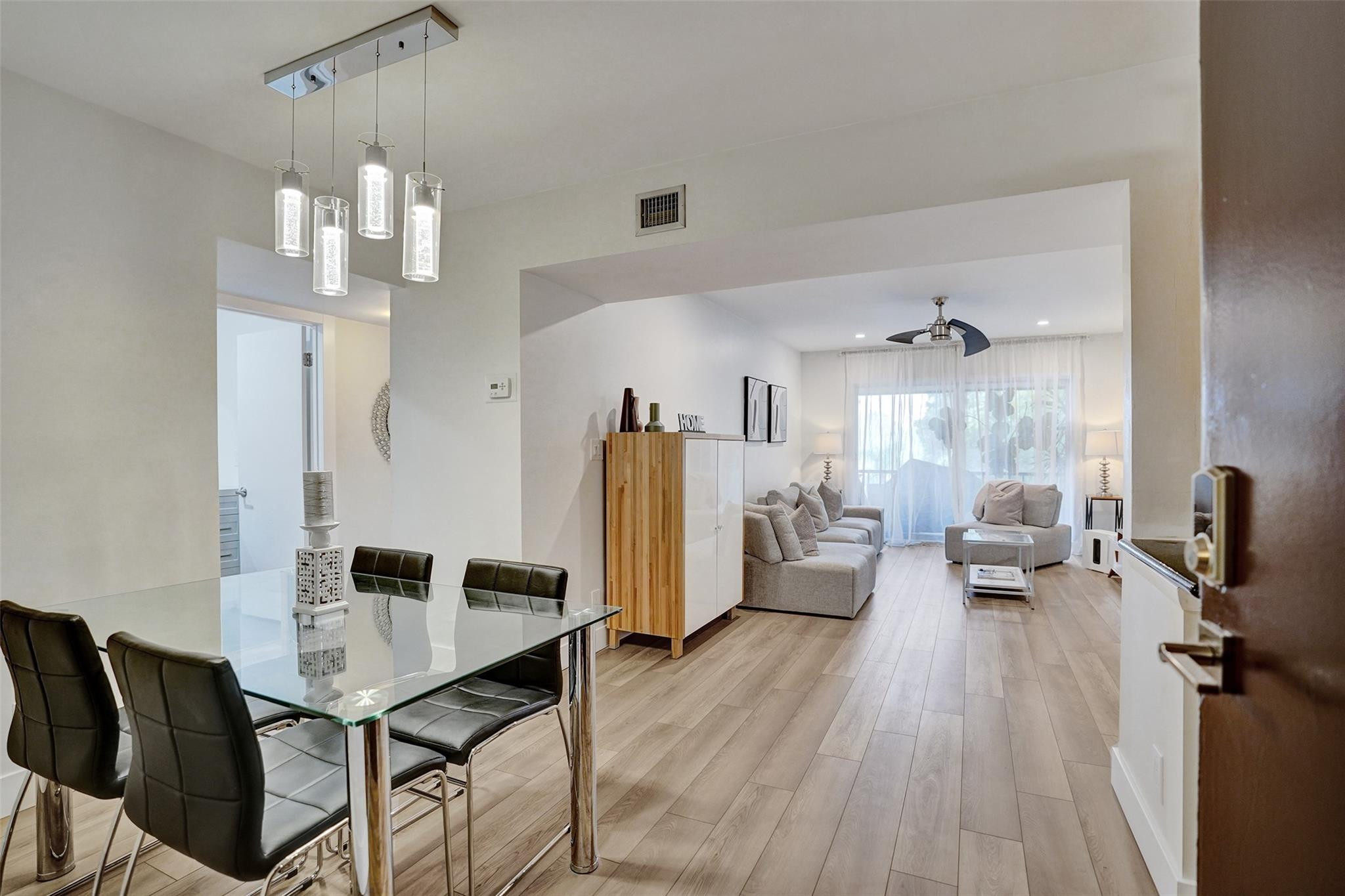 480 NW 20th Street 303