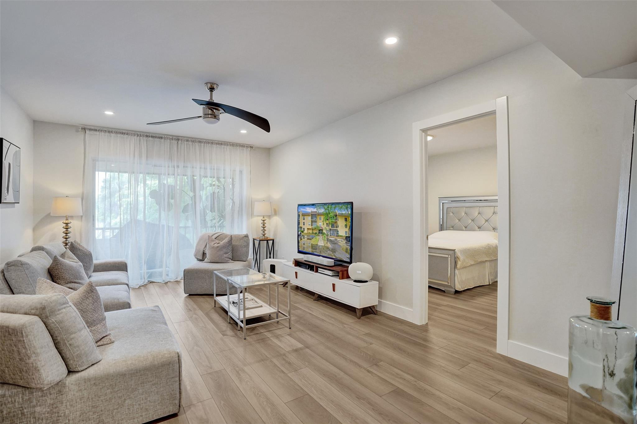 480 NW 20th Street 303