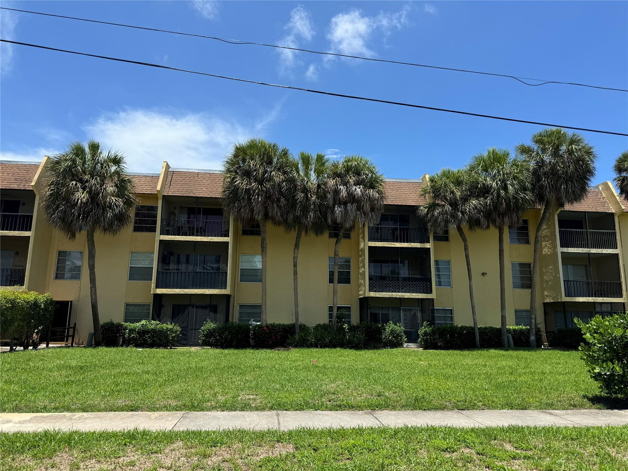 480 NW 20th Street 303