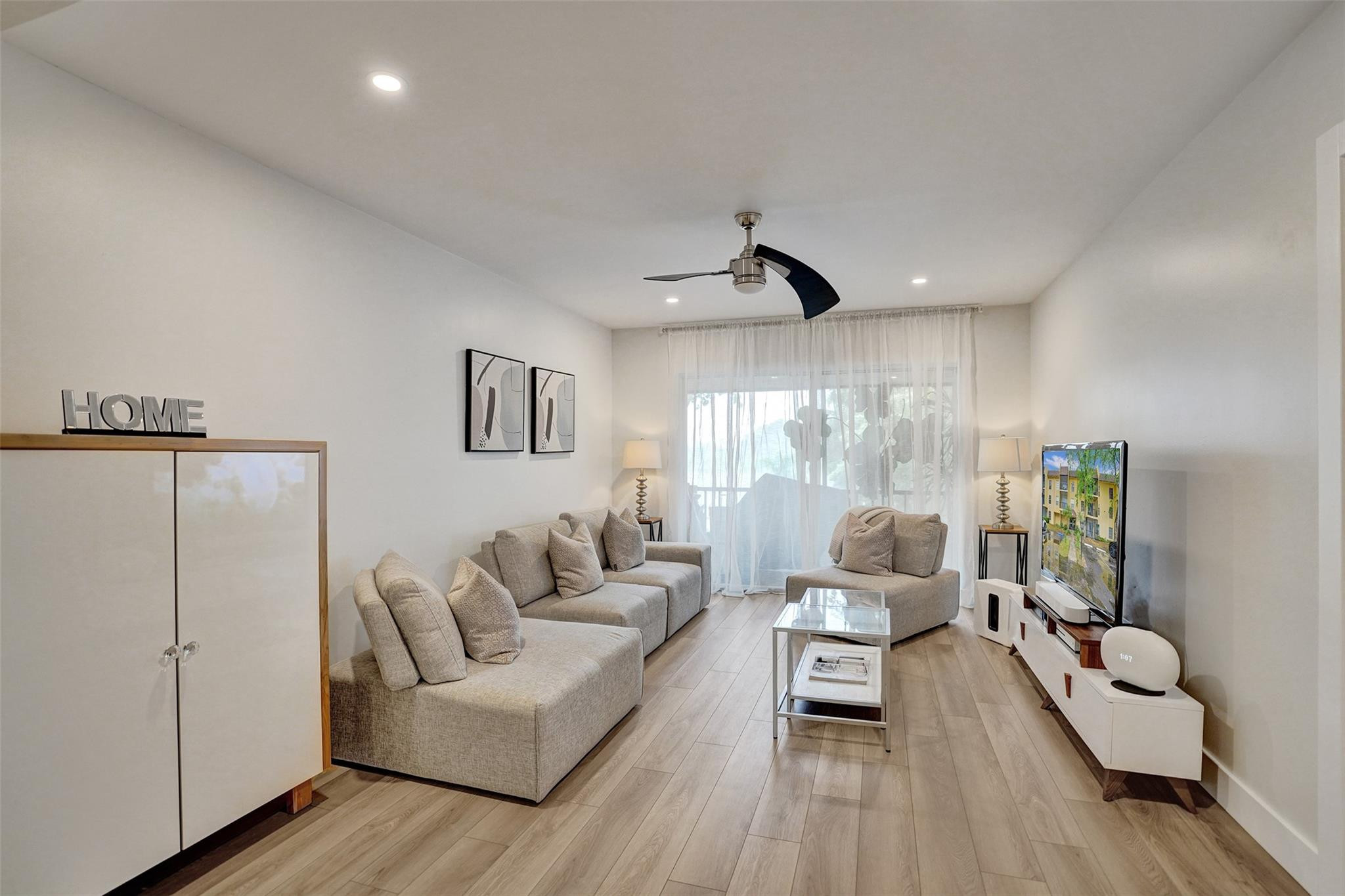 480 NW 20th Street 303