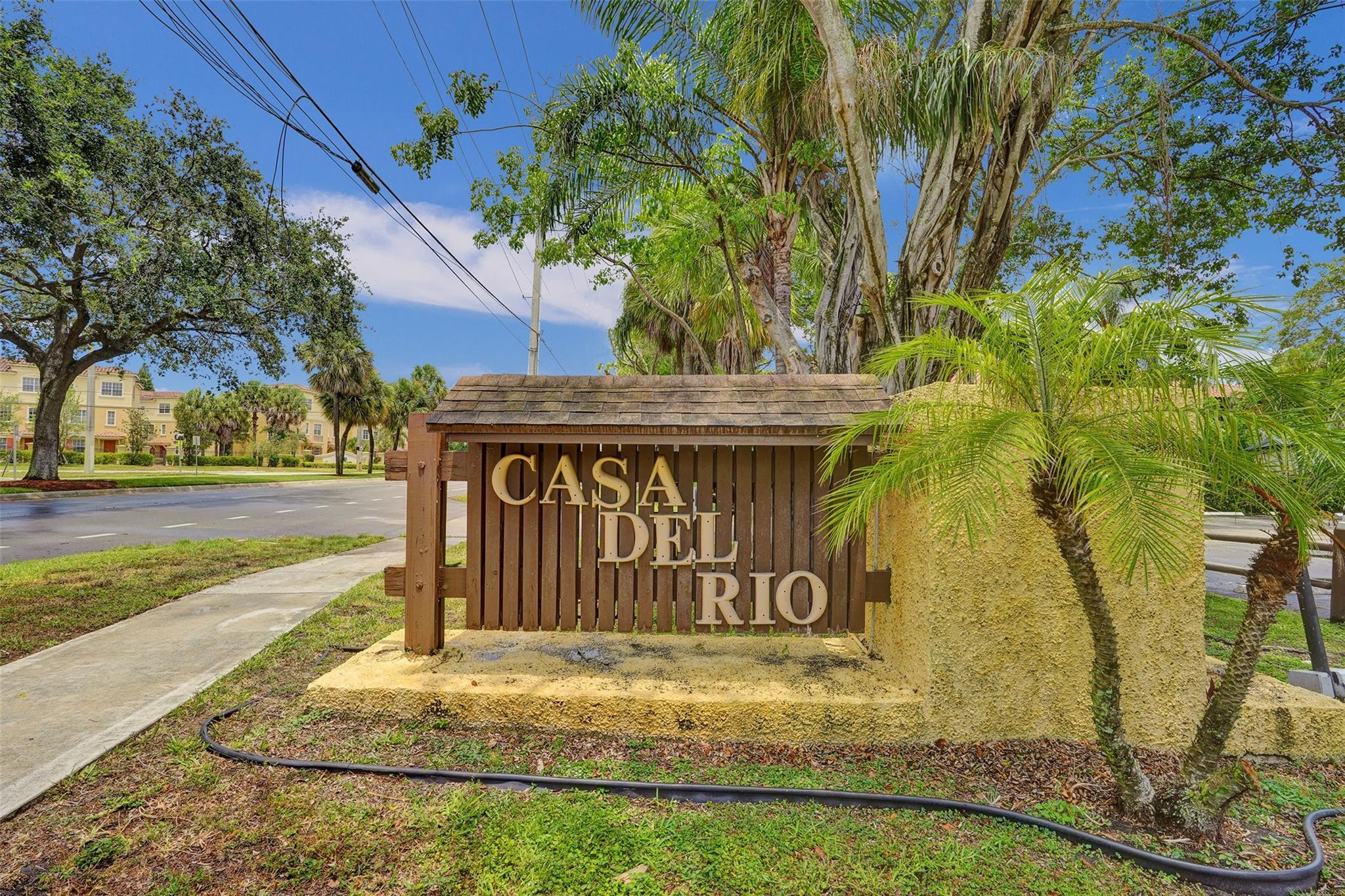 480 NW 20th Street 303
