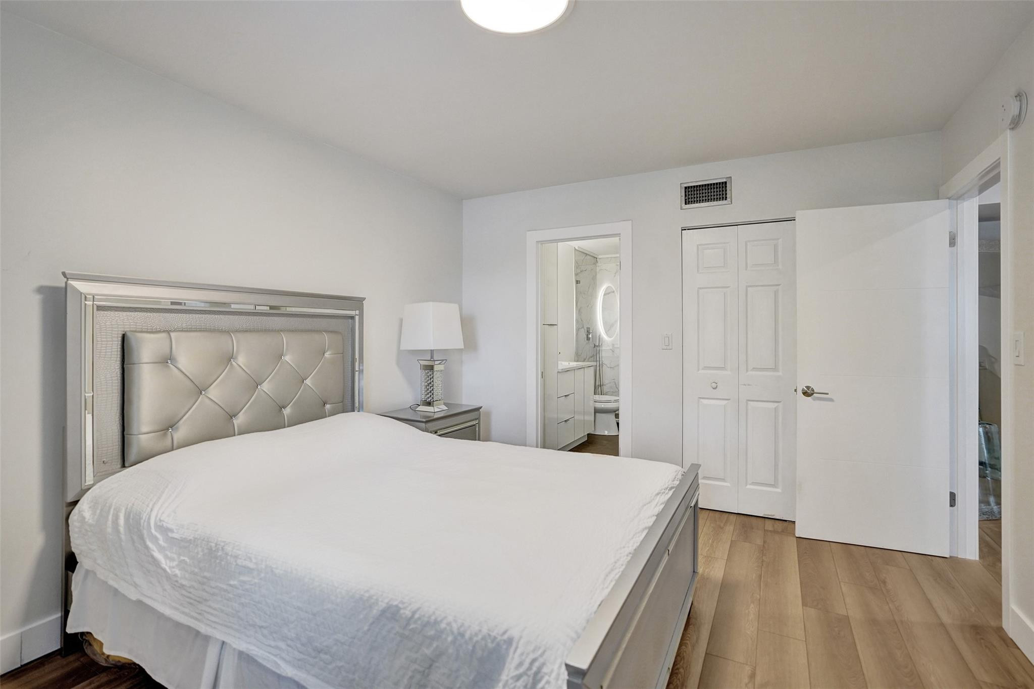 480 NW 20th Street 303