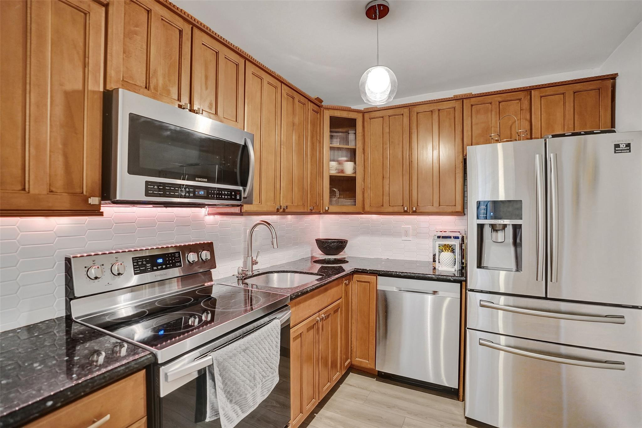 480 NW 20th Street 303