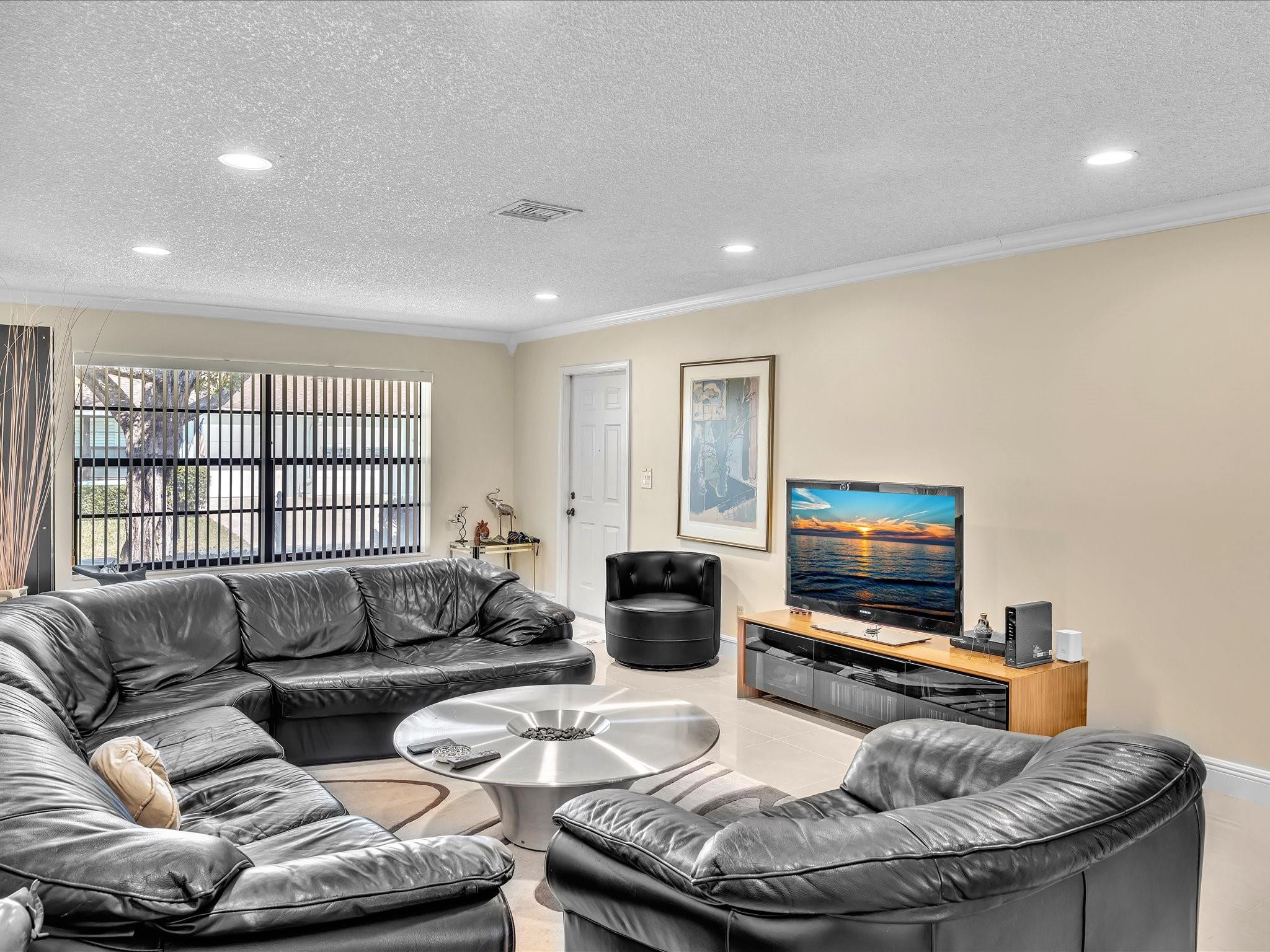 9820 Pecan Tree Drive 9820-B