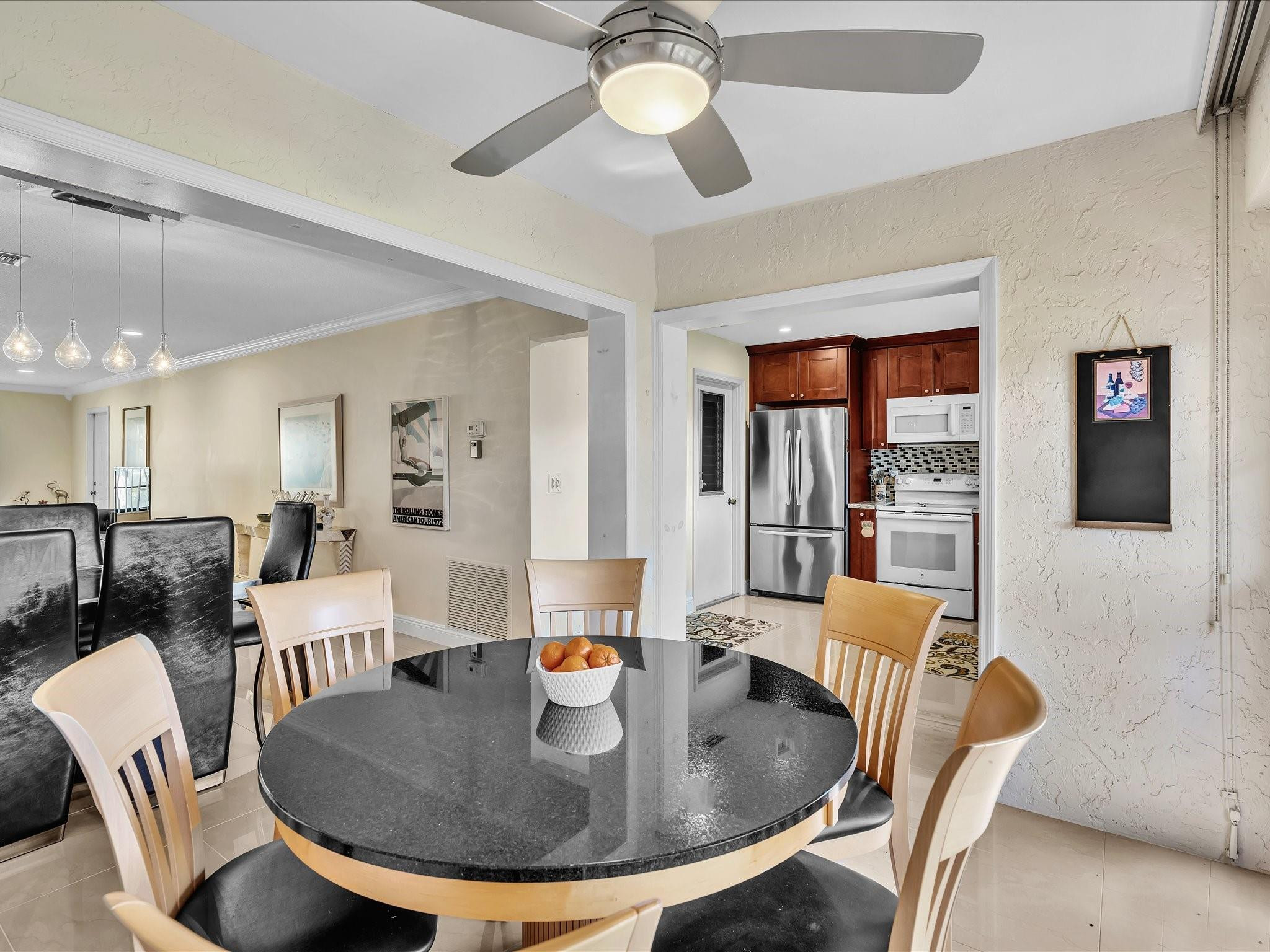 9820 Pecan Tree Drive 9820-B