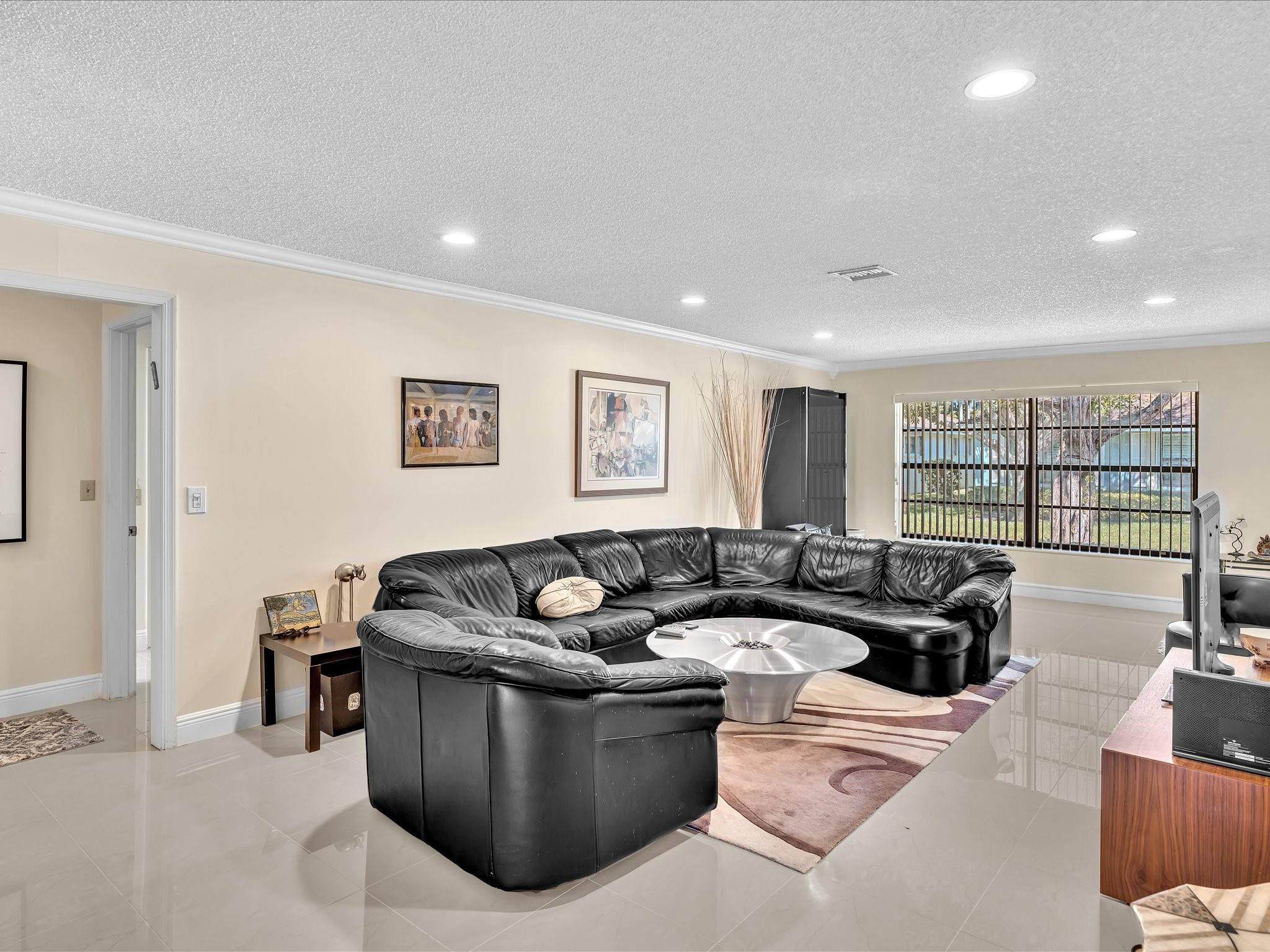 9820 Pecan Tree Drive 9820-B