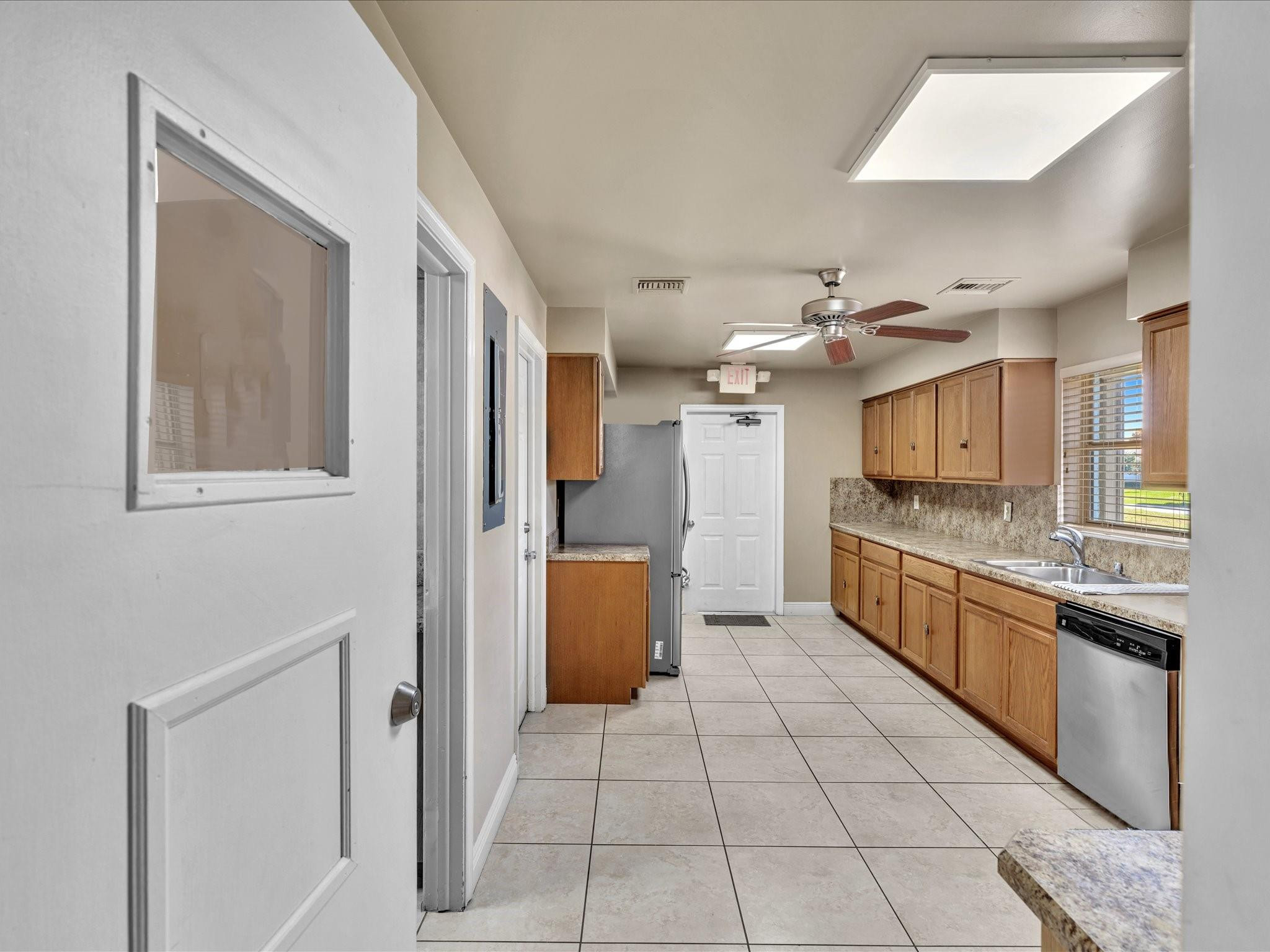 9820 Pecan Tree Drive 9820-B