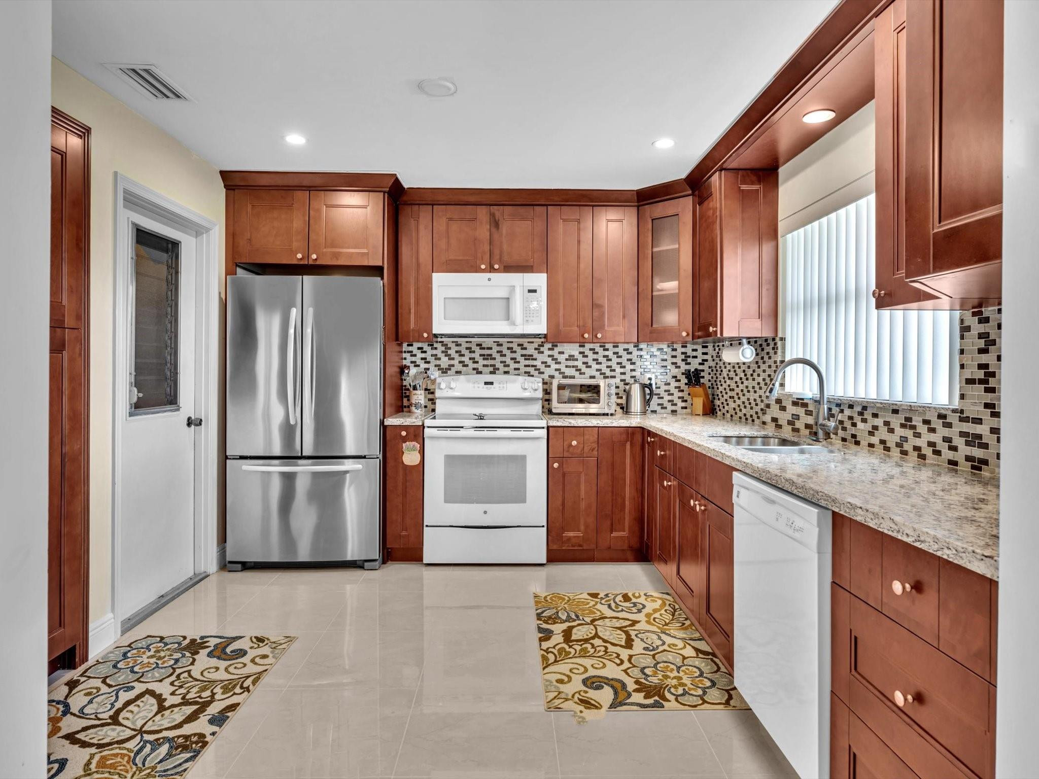 9820 Pecan Tree Drive 9820-B