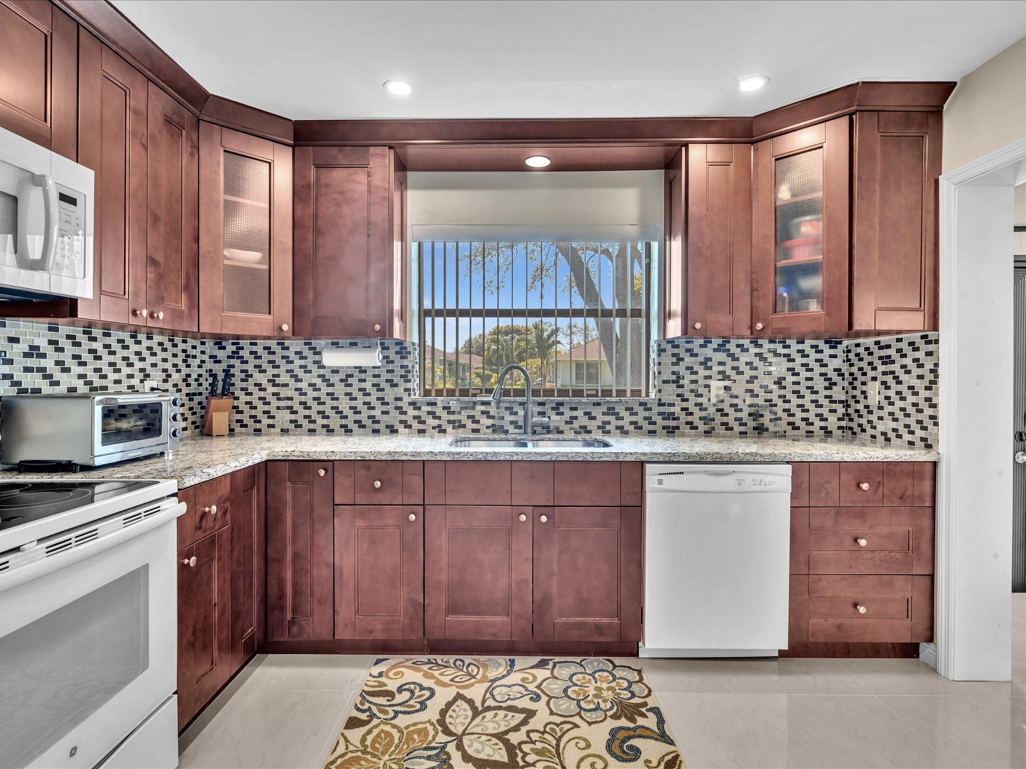 9820 Pecan Tree Drive 9820-B