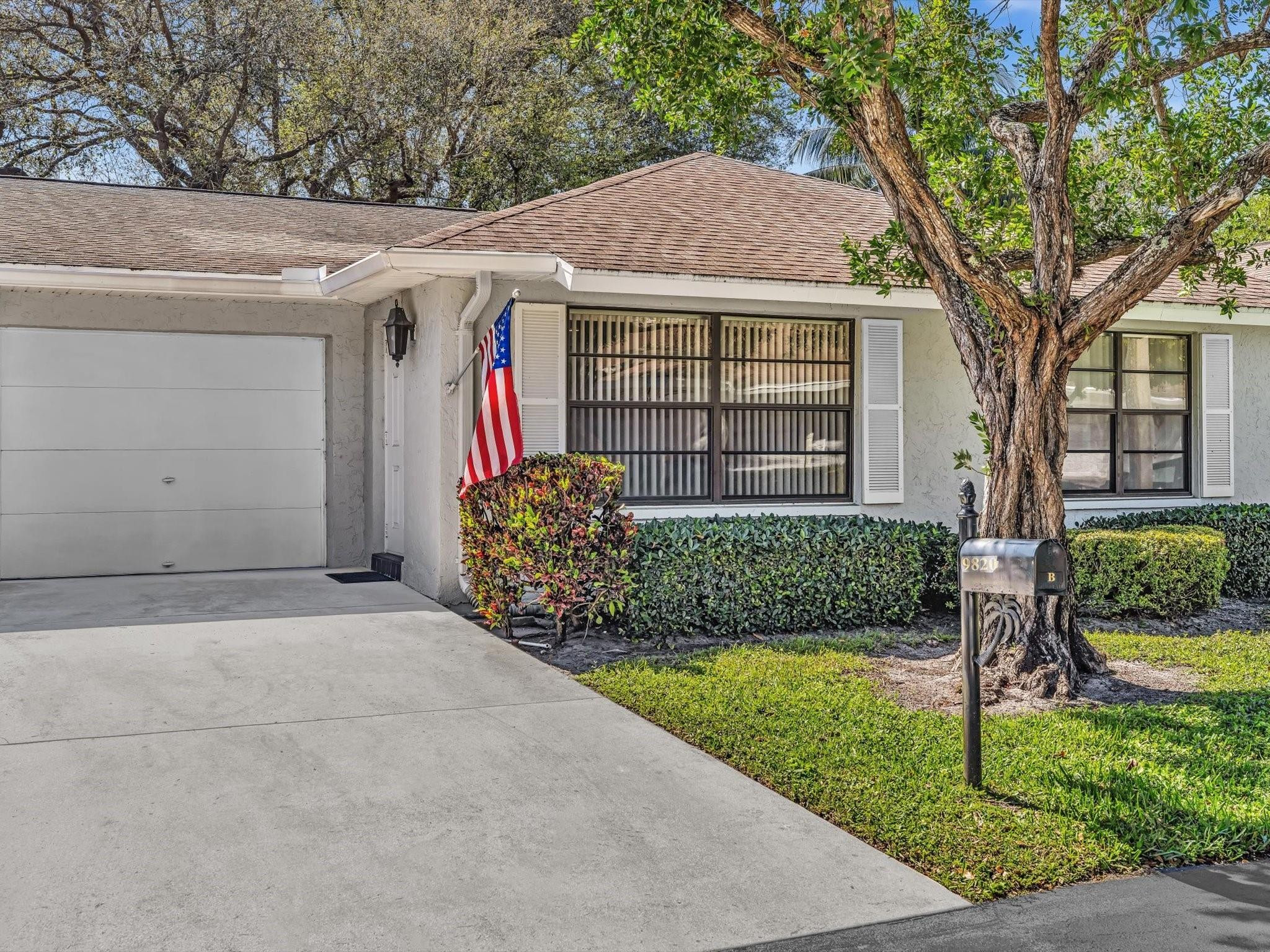 9820 Pecan Tree Drive 9820-B