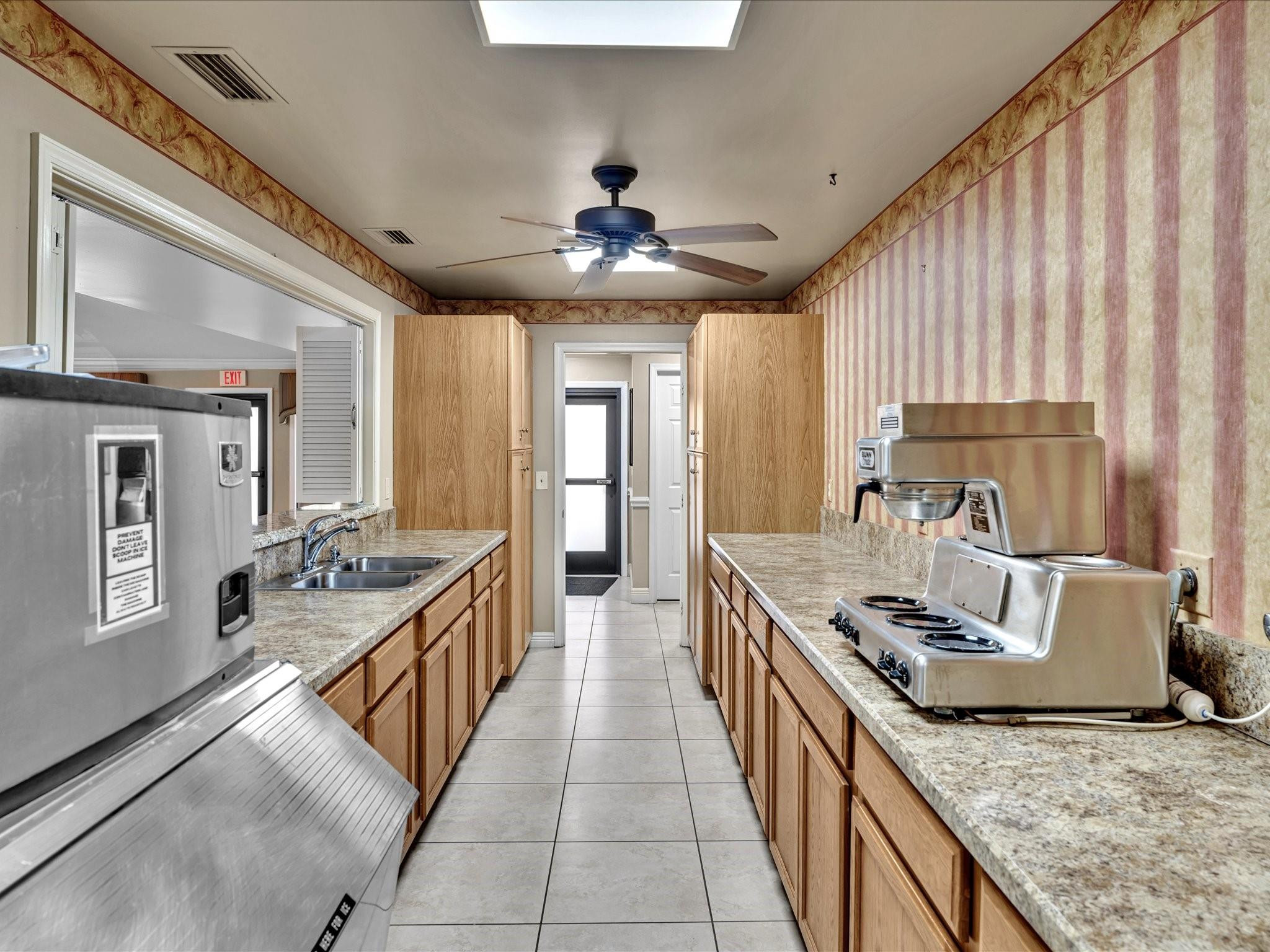 9820 Pecan Tree Drive 9820-B