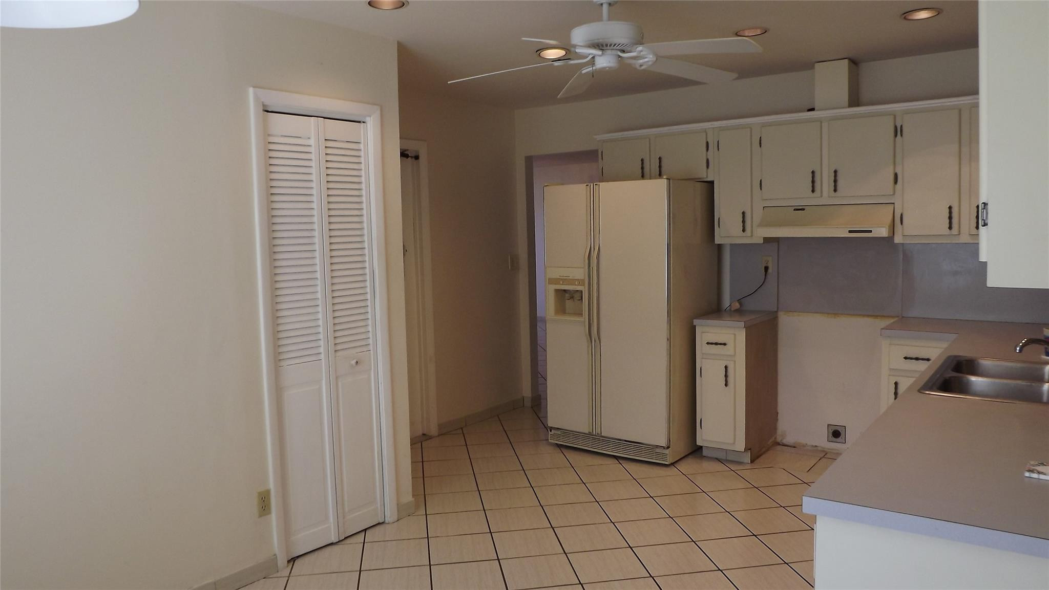 8270 NW 95th Avenue