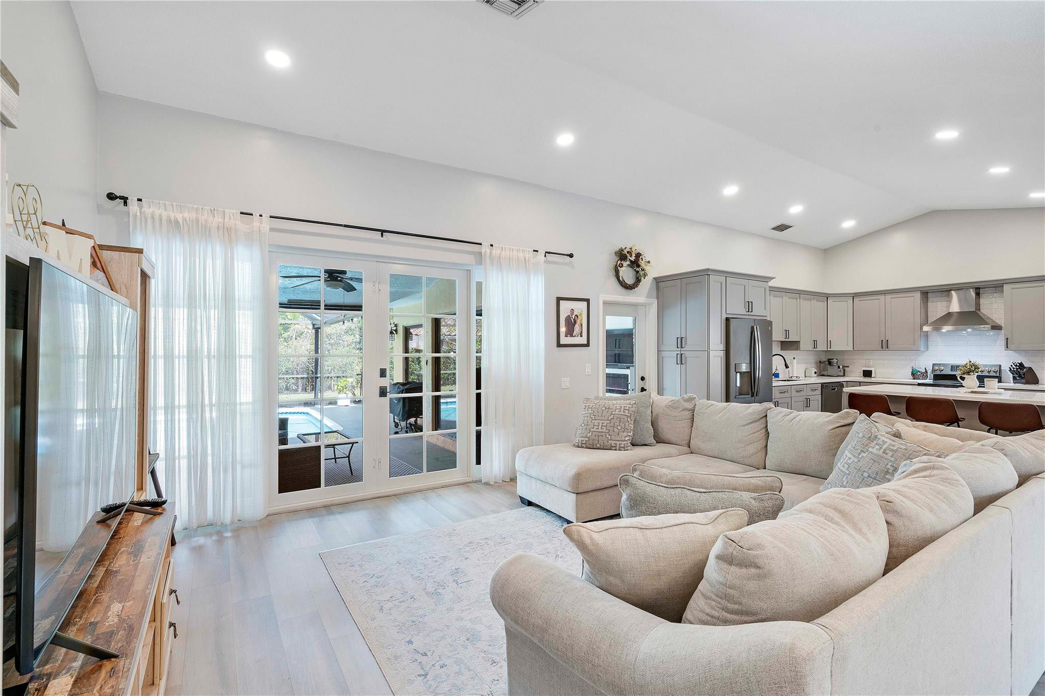 9885 NW 48 Drive