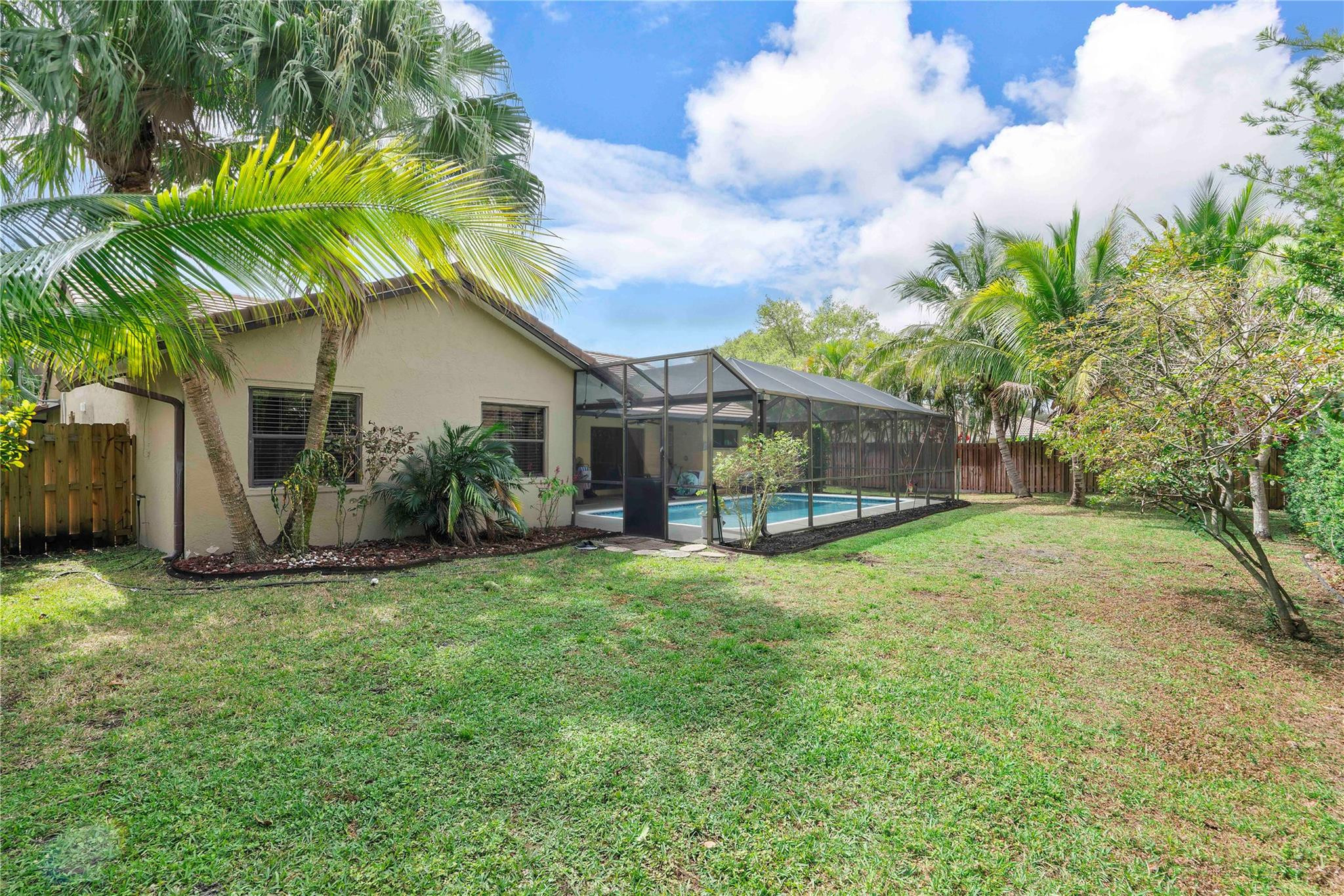 9885 NW 48 Drive