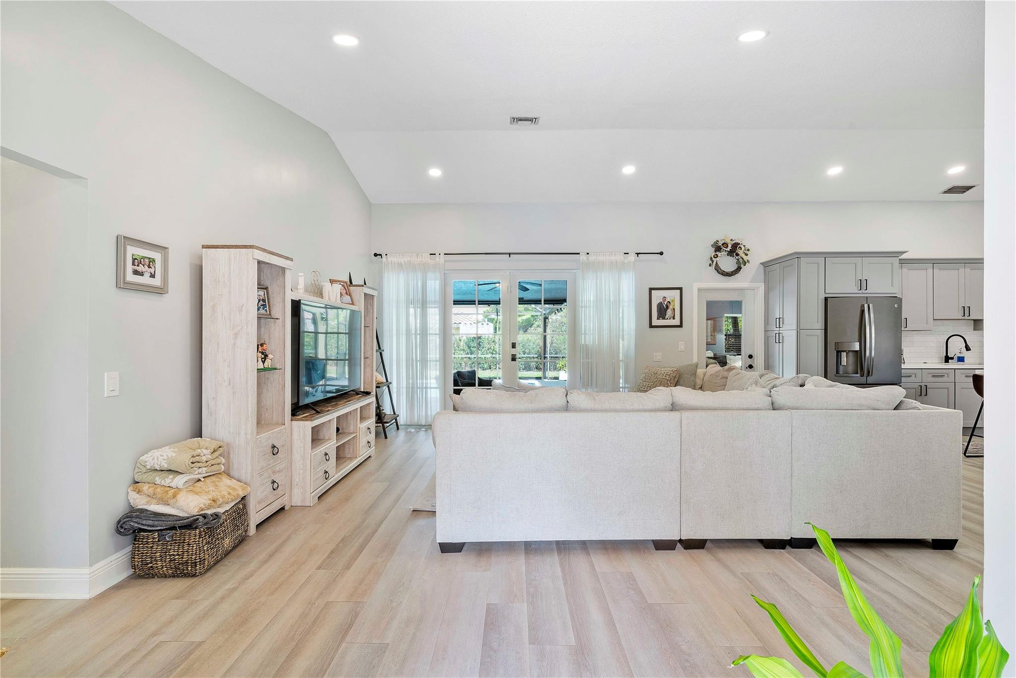 9885 NW 48 Drive