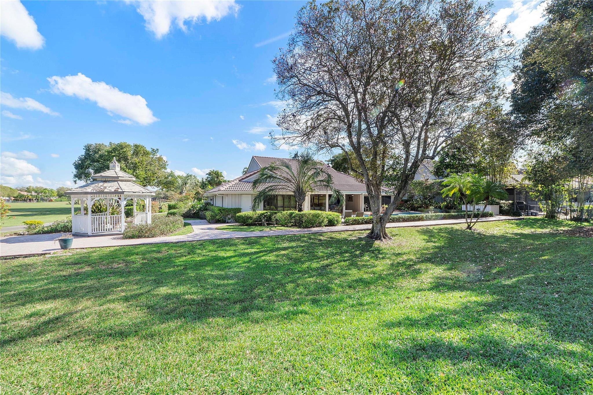 1988 Colonial Drive