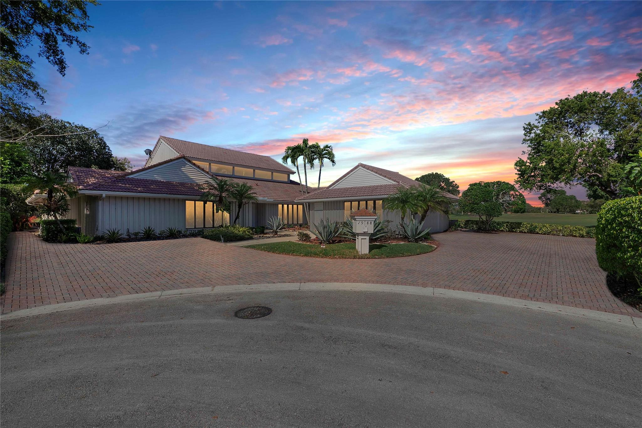 1988 Colonial Drive
