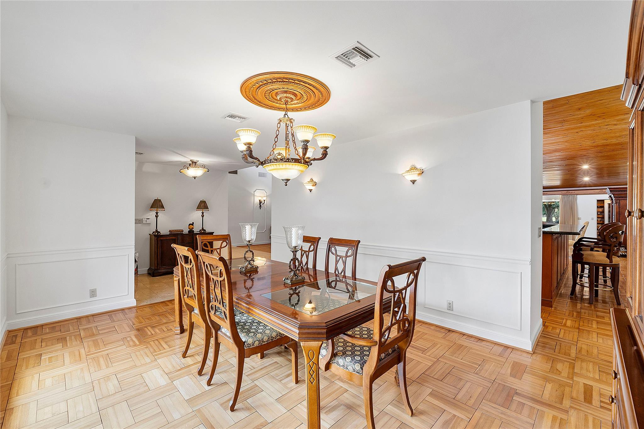 1988 Colonial Drive